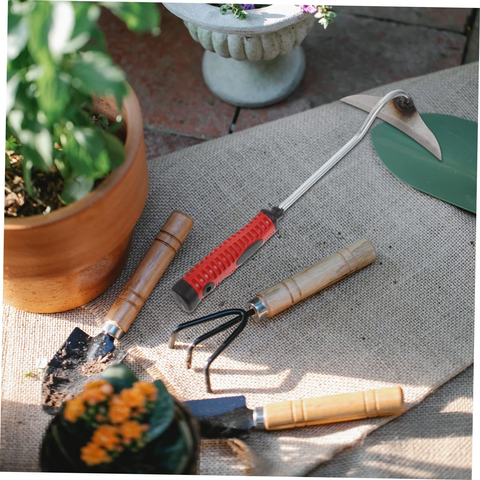 Gogogmee Garden Hand Tool Weeding Hoe Tool Perfect for Transplanting Sturdy Plastic Stainless Steel Construction