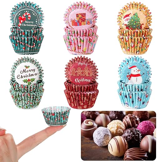 Gerrii 600 Pcs Christmas Candy Cups Paper Candy Making Supplies Santa Claus Snowman Baking Supplies Snowflake Elk Mini Cupcake Liner Xmas Mini Baking Cups Holiday Paper Wrappers 6 Style(Fresh)