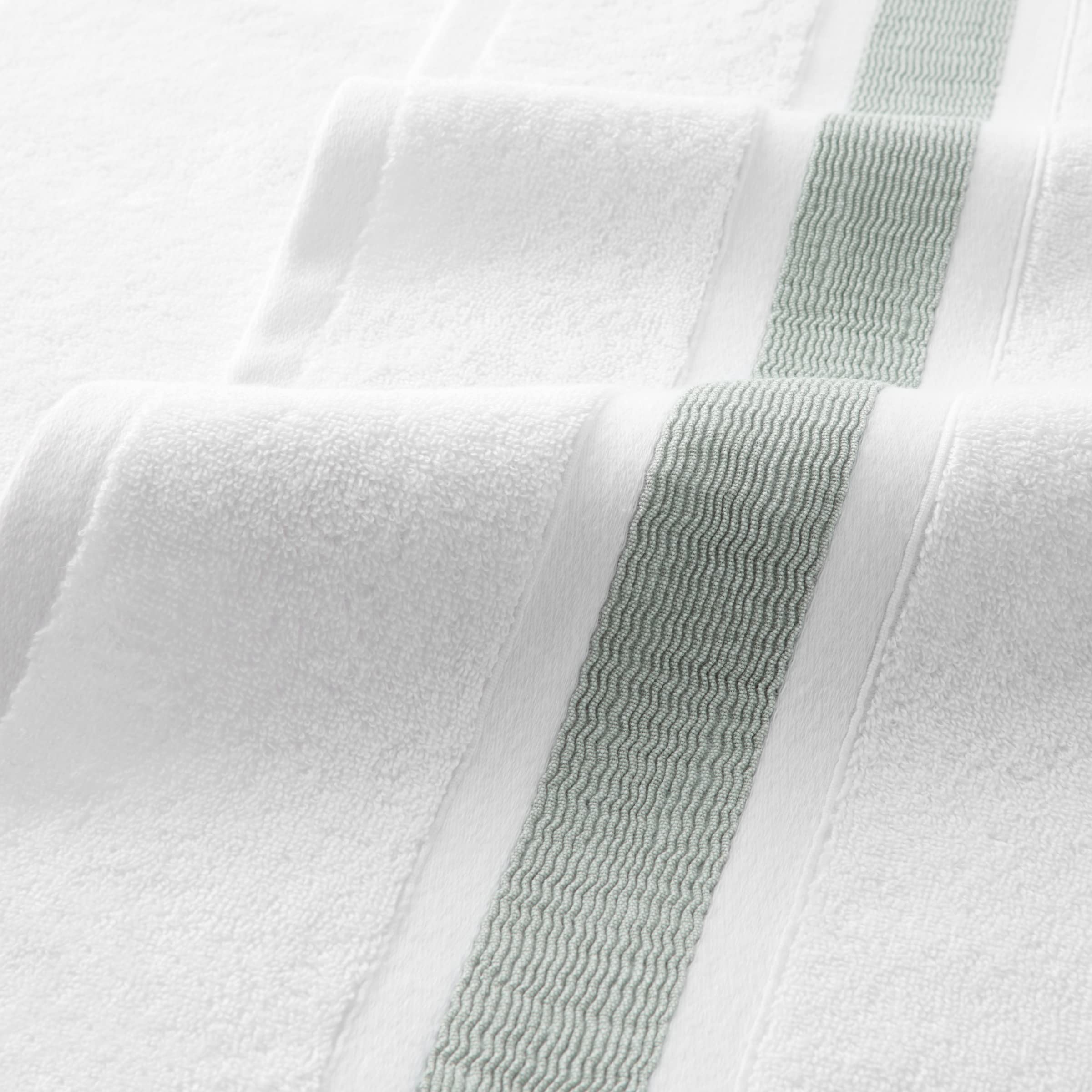 Aston & Arden Juego de 2 toallas de baño turcas a rayas, extrasuaves y afelpadas con el mejor algodón Egeo de fibras largas, 600 GSM, toalla de lujo para spa, hotel y baño, 30 x 60 pulgadas, color