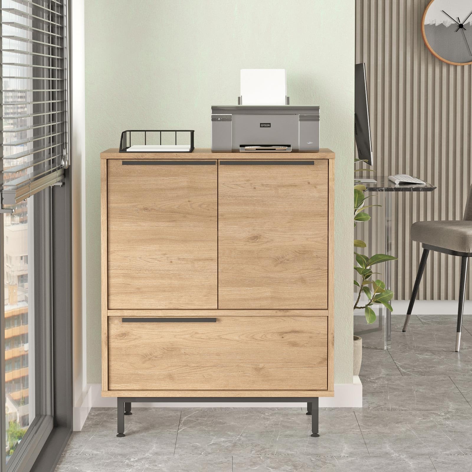 Buyqualia – Aparador de Madera Acabado Roble con Patas Metálicas – Estilo Moderno Industrial – Mueble de Almacenaje para Salón, Comedor o Recibidor