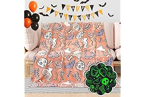 Halloween Fleece Blanket: Snuggle Up in Spooky Comfort