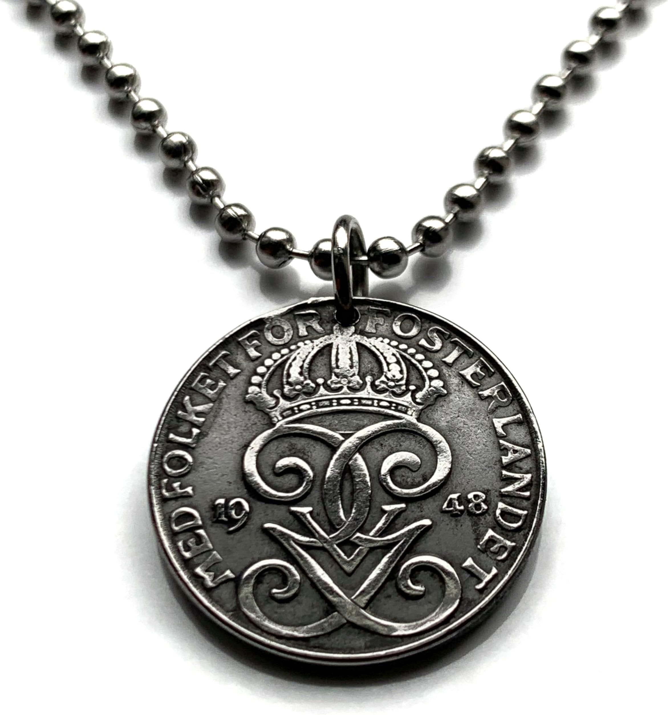 1948 Sweden Sverige 2 Ore coin pendant Swedish 3 crowns initial G Tre Kroner Swedes Stockholm Gothenburg Malmo Uppsala Vasteras Helsingborg Norrkoping Nordic Scandinavian Viking Norse Baltic n000126