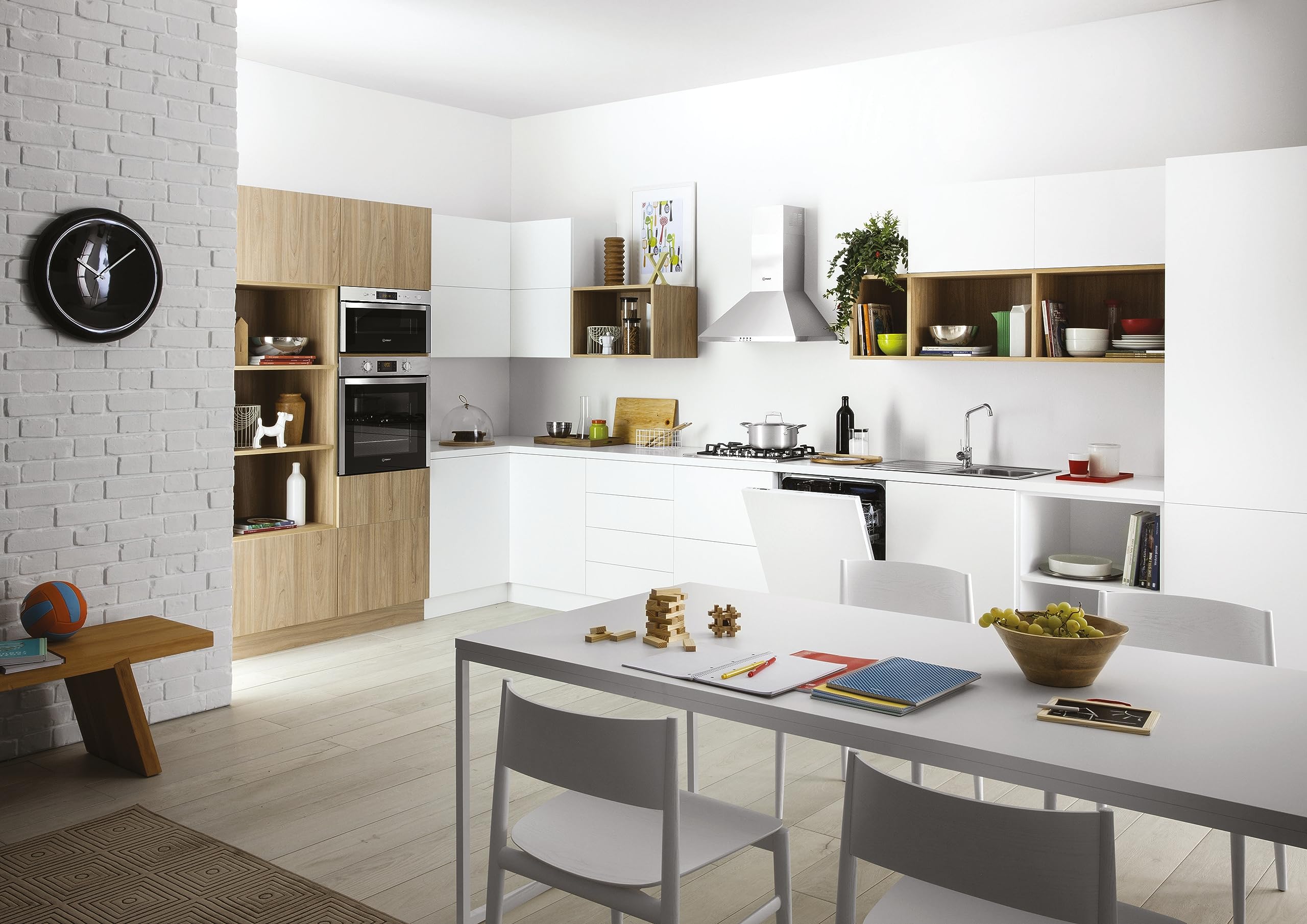 Indesit IHPC 6.5 LM X cappa aspirante 603 m³/h Cappa aspirante a parete Acciaio inossidabile B