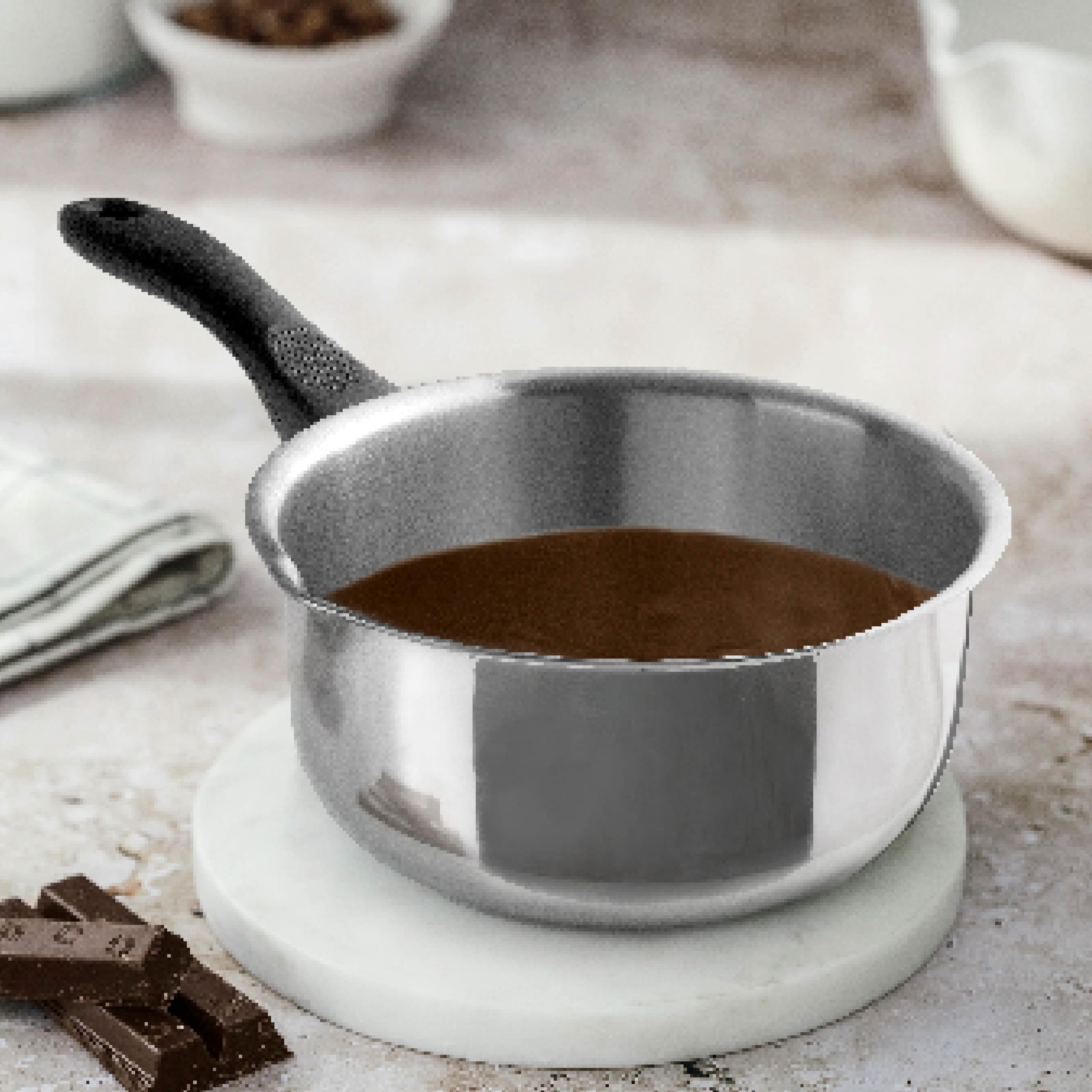 Lacor - 31312 - Casseruola diritta Garinox, acciaio inox, beccuccio versatore, manico ergonomico in bachelite, 0,5 litri, adatto all'induzione, non adatto al forno, lavabile in lavastoviglie, ø12cm