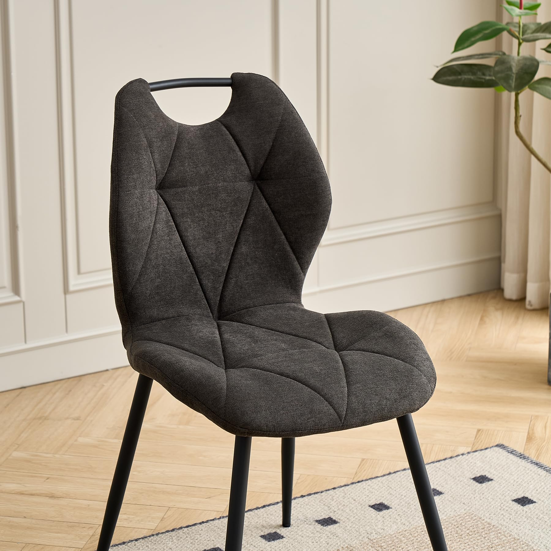 Essgruppe Set Tisch und Stühle, Rechteckiger Esstisch (140 cm) mit 4 Esszimmerstühlen aus Leinenstoff und Griff für Küche, Esszimmer (Dunkles Holzdekor+4*stühle (Schwarz))