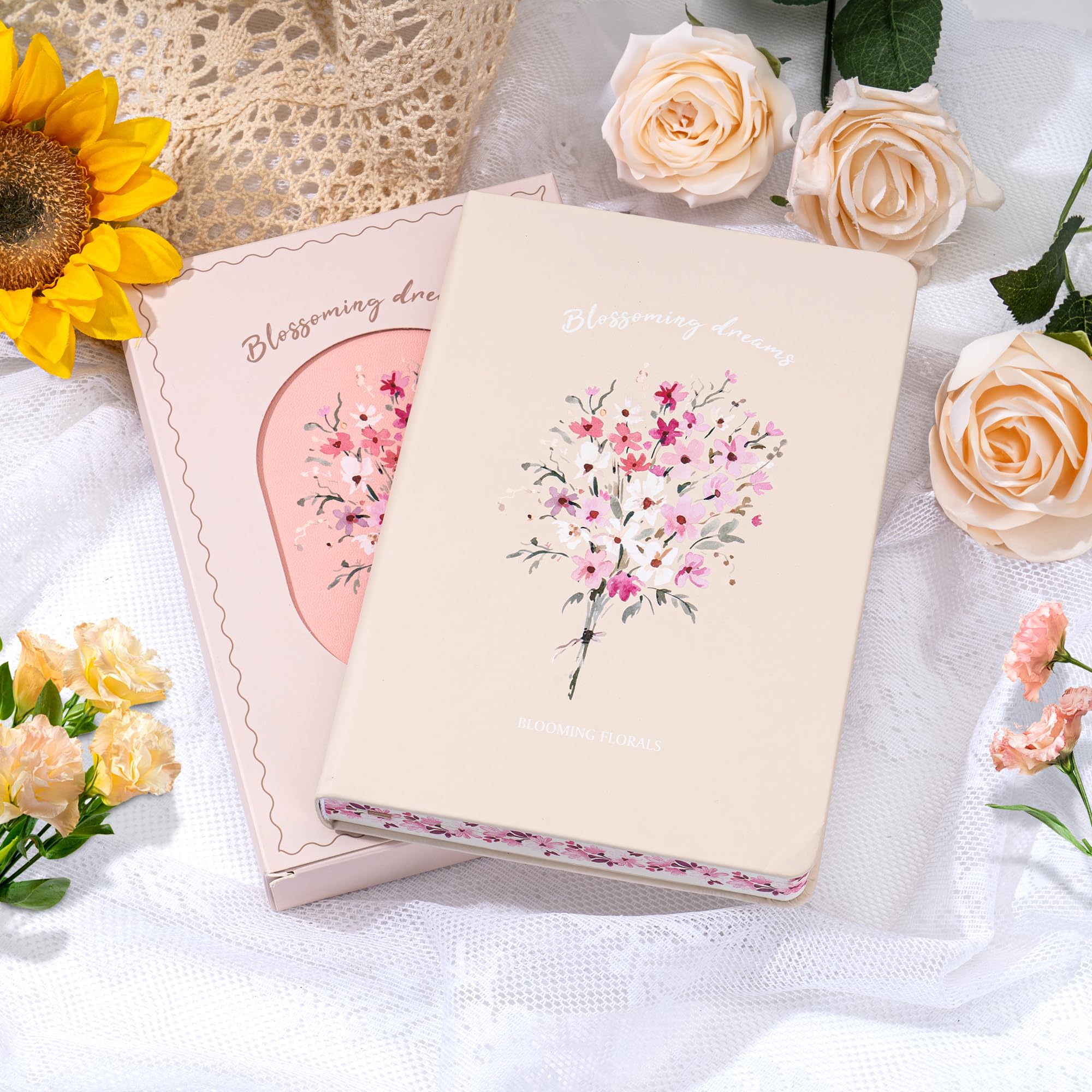 Liniertes Tagebuch, Notizbuch für Frauen, 320 Seiten, dickes Blumenmuster, A5, ästhetisches Hardcover, Tagebuch, Notizbücher zum Schreiben mit Geschenkbox, 14 x 21 cm, Gelb