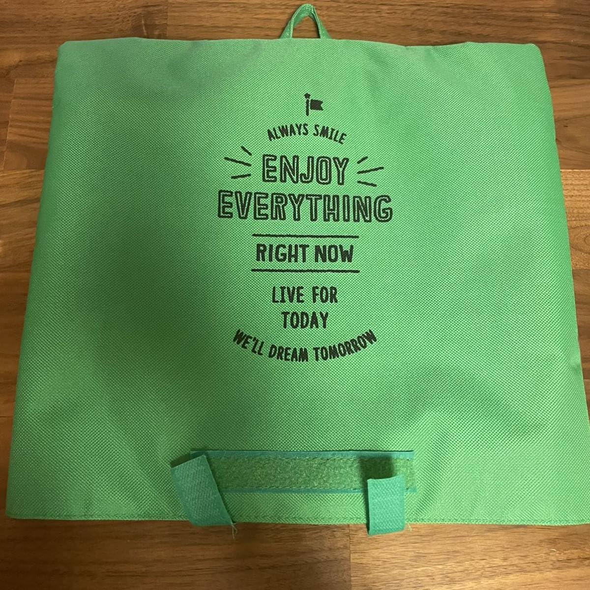 Amazon.co.jp: 3coins 推し色うちわケース スリコ : ホーム＆キッチン