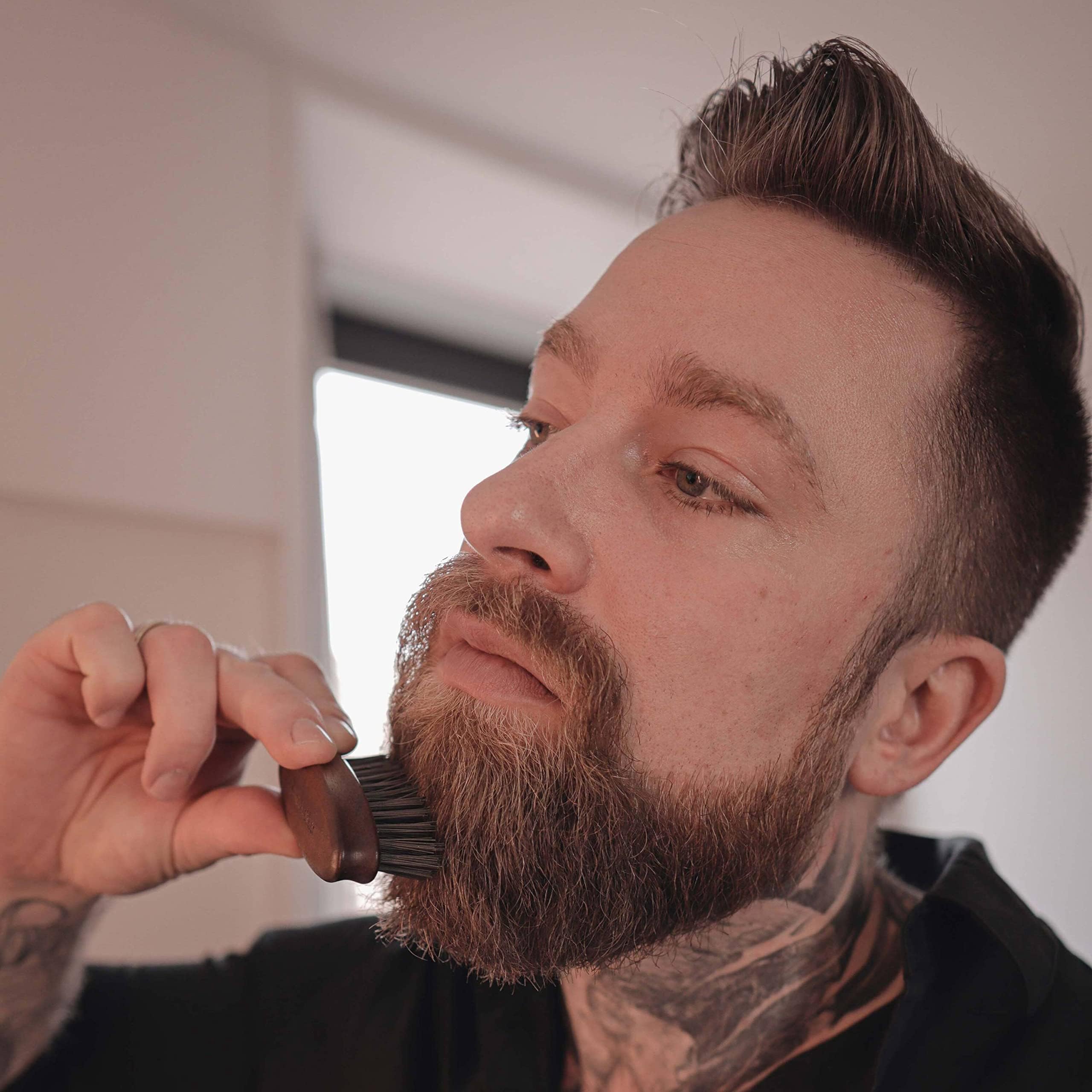 Störtebekker® Premium zestaw do pielęgnacji brody dla mężczyzn – w zestawie olejek do brody (drzewo sandałowe), grzebień do brody i szczotka do brody – idealny do codziennej pielęgnacji brody –