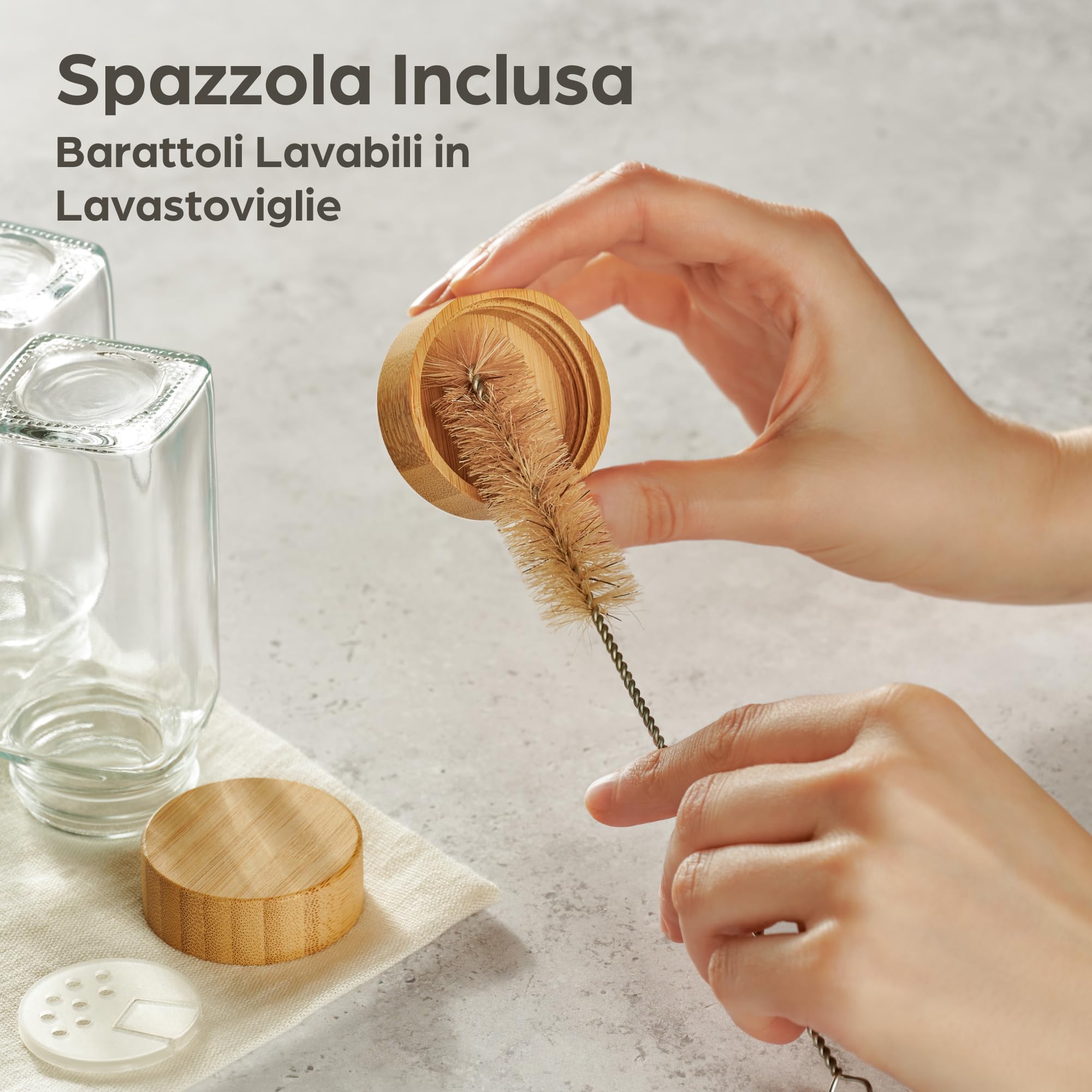 Praknu Barattoli Vetro per Spezie con Coperchi - Set da 12 - Coperchio in Bambù - 120ml - Inclusi Etichette, Spazzola & Cucchiaio in Legno - Contenitori Spezie per Cucina