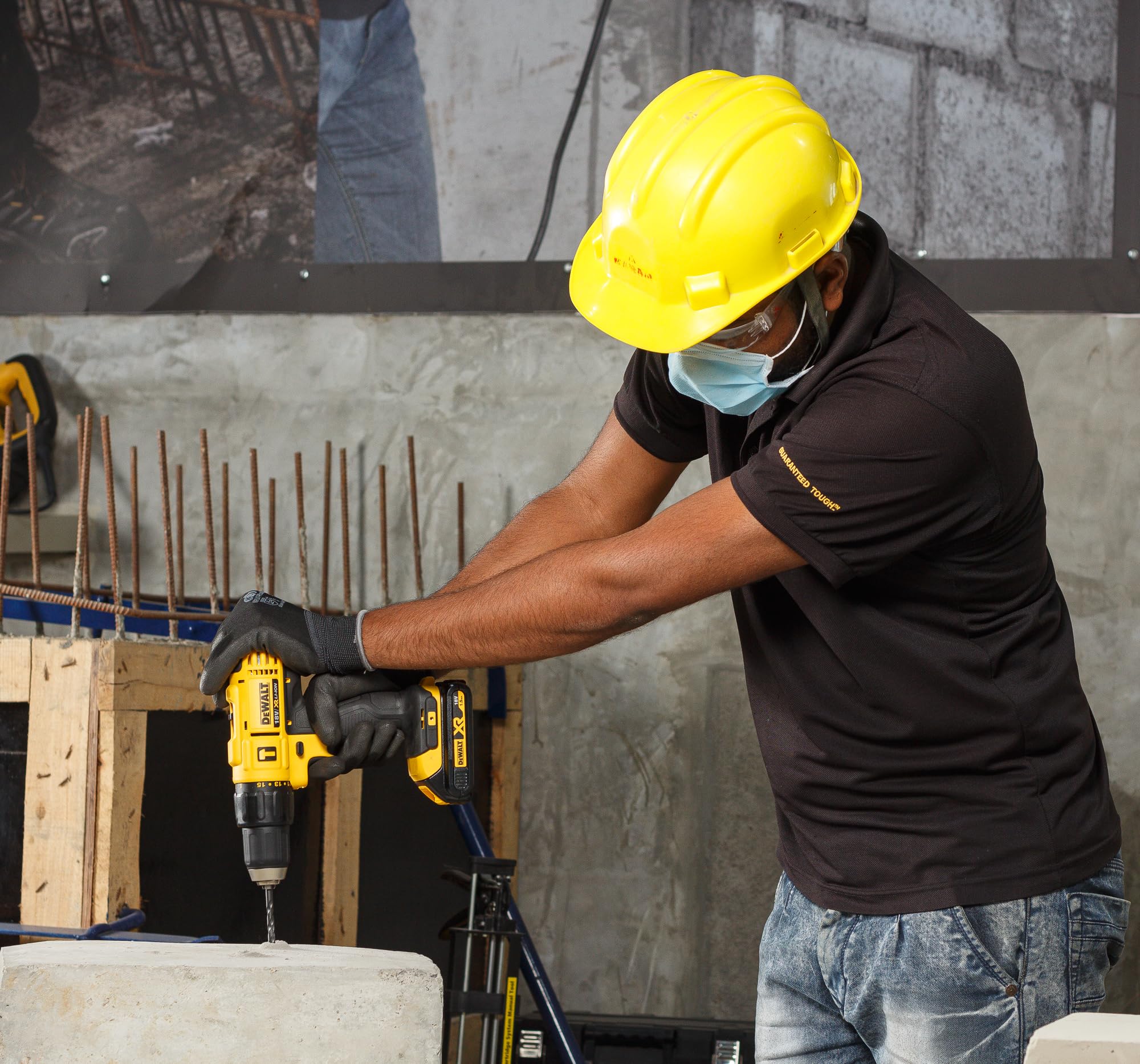 DeWalt DCD776D1Q-QW 18V - XR LI-ION - Taladro Percutor sin escobillas XR 18V 13mm 70Nm Li-Ion 2,0Ah