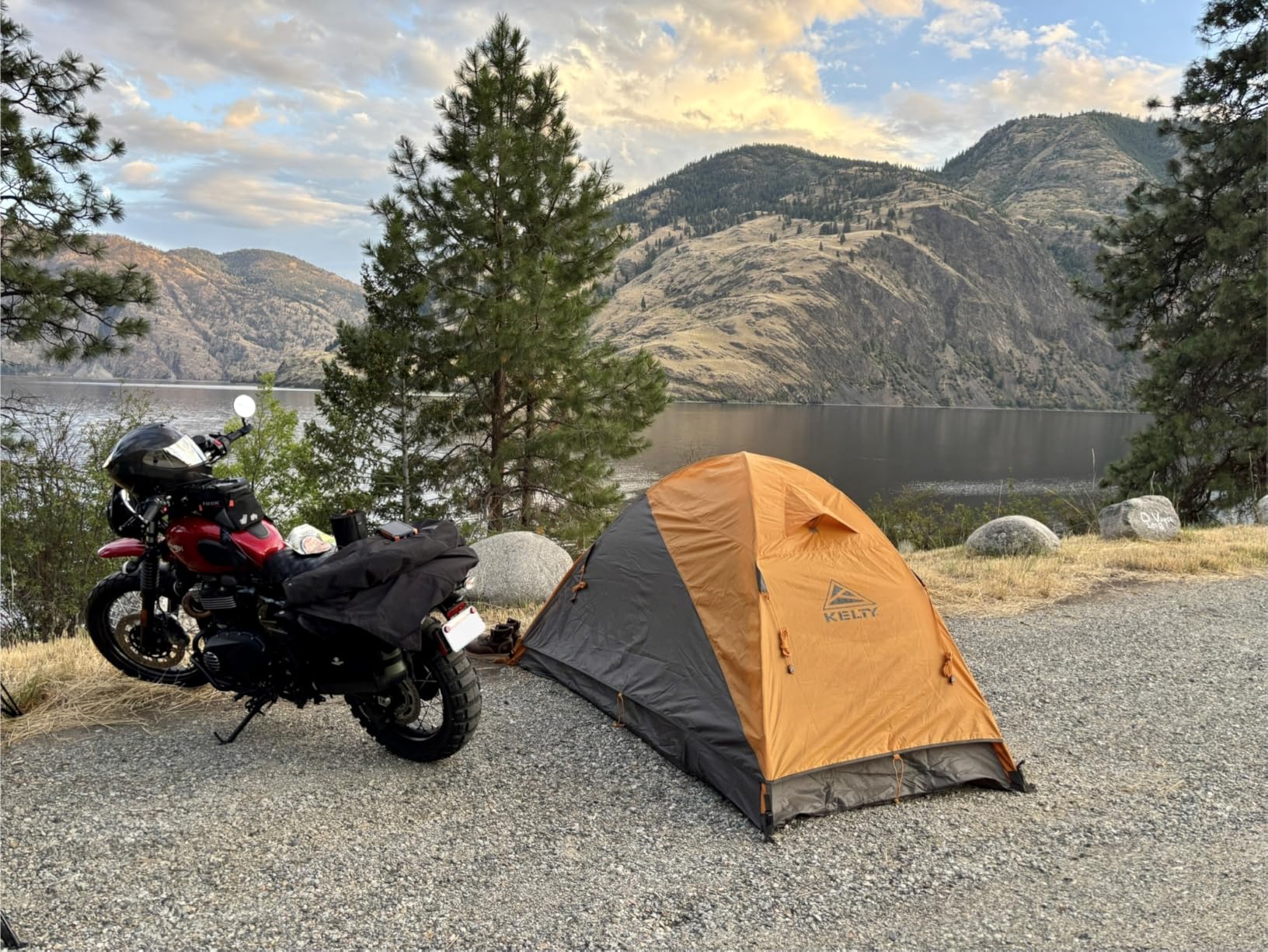 Kelty Grand Mesa 2P or 4P Backpacking Tent - 3 Season Camping, Thru Hiking Shelter, Aluminum Pole Frame, Single Door + Vestibule Model customer photo 9
