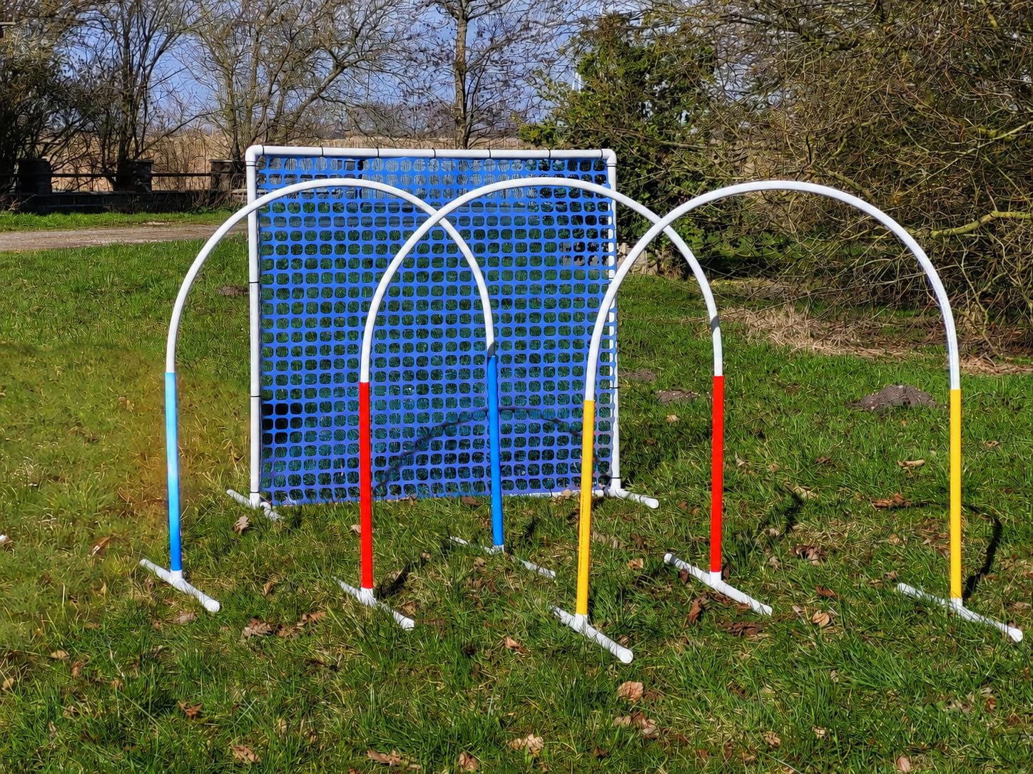 Generisch HOOPERS Agility Combi-Set, 1 Gate/Zaun blau, 3 Bögen rot-blau-gelb