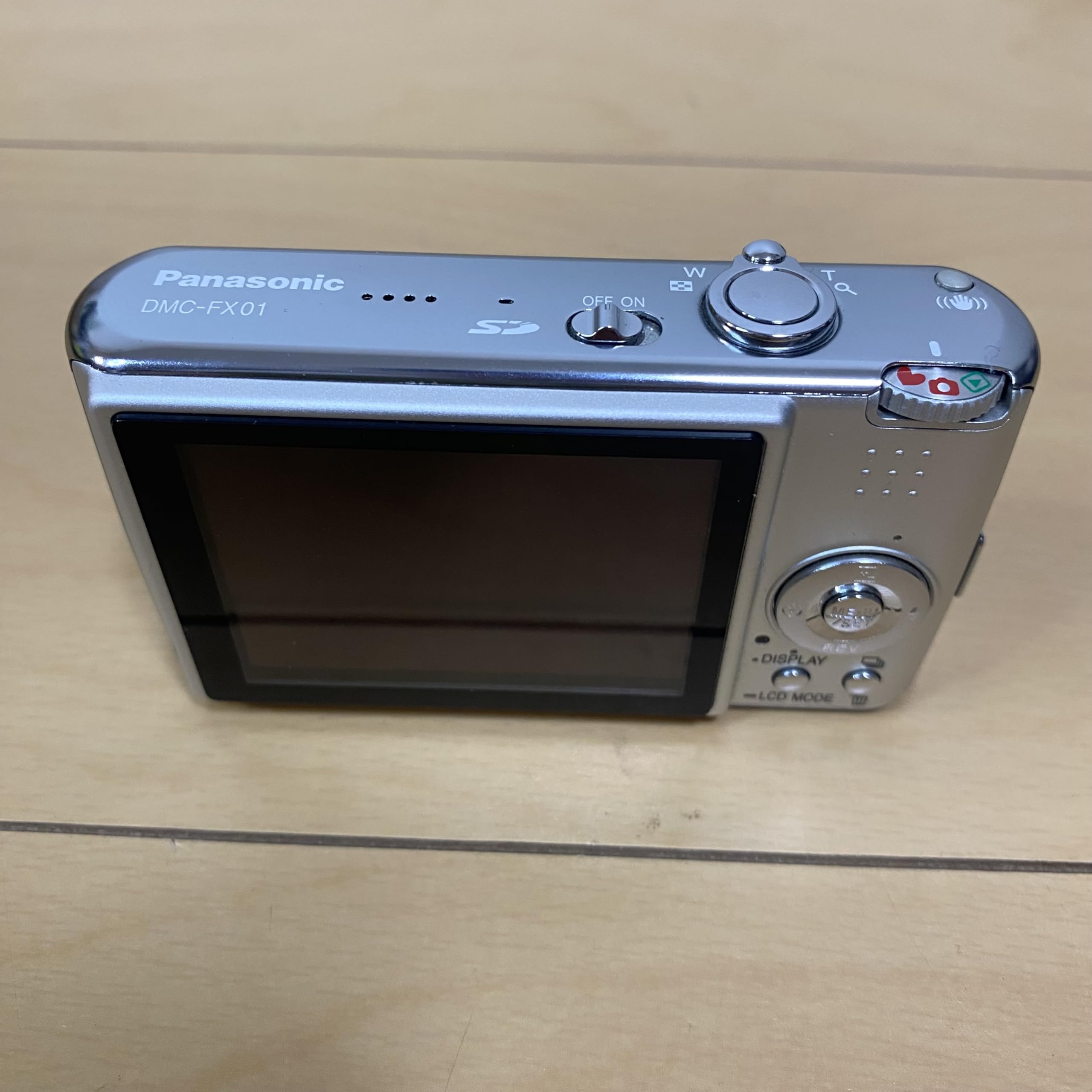 Amazon | パナソニック 6メガ/広角28mm LUMIX DMC-FX01-S(シルバー 