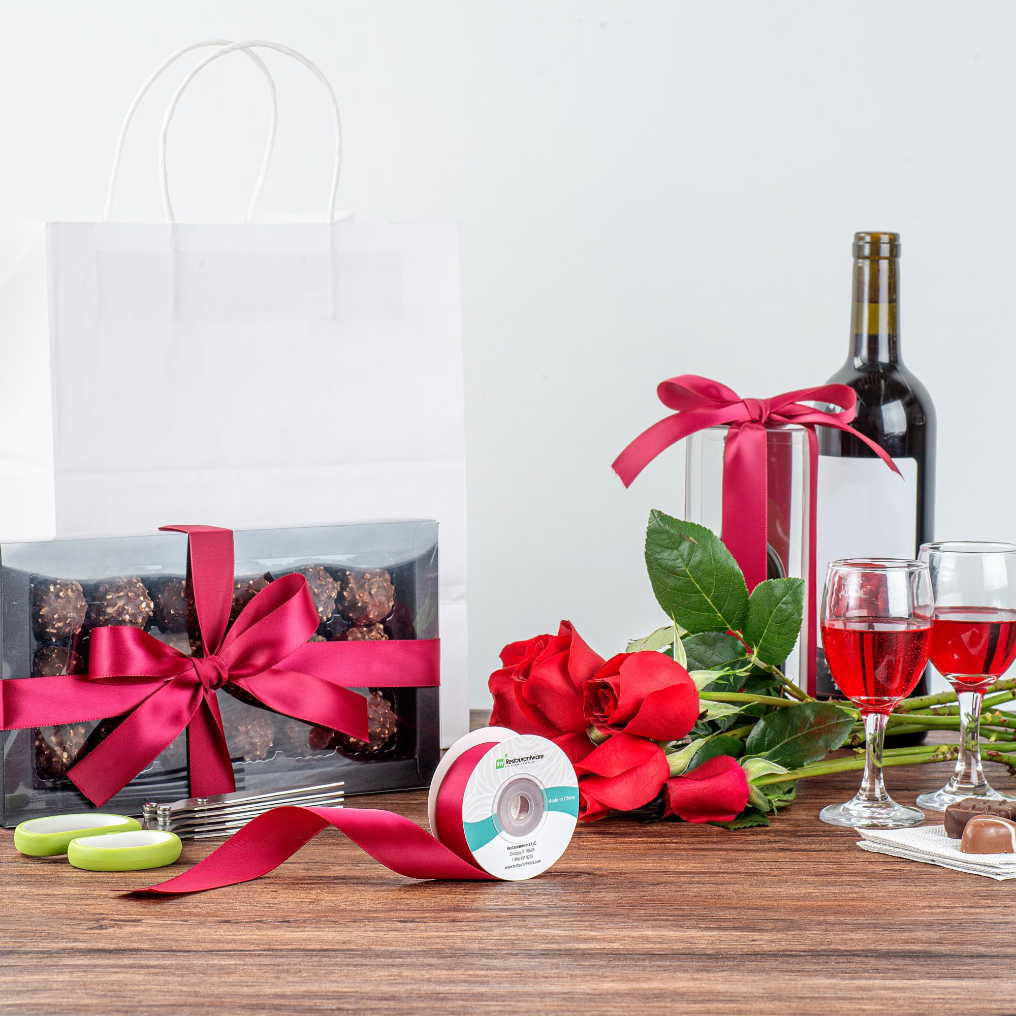 Restaurantware Gift Tek - Cinta de satén de 10 yardas x 1 pulgada, 10 cintas de tela de una sola cara, anchas, vibrantes, cintas de poliéster rojo jerez, color sólido, para envolver regalos,