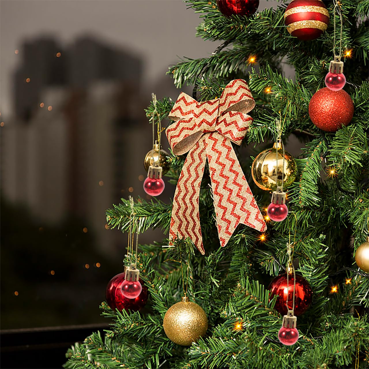 TOPBATHY Lot de 24 Boules de Noël Rouges en Plastique 2 Cm Décoratives et Faciles à Suspendre pour Arbre de Noël et Décoration Intérieure Festive