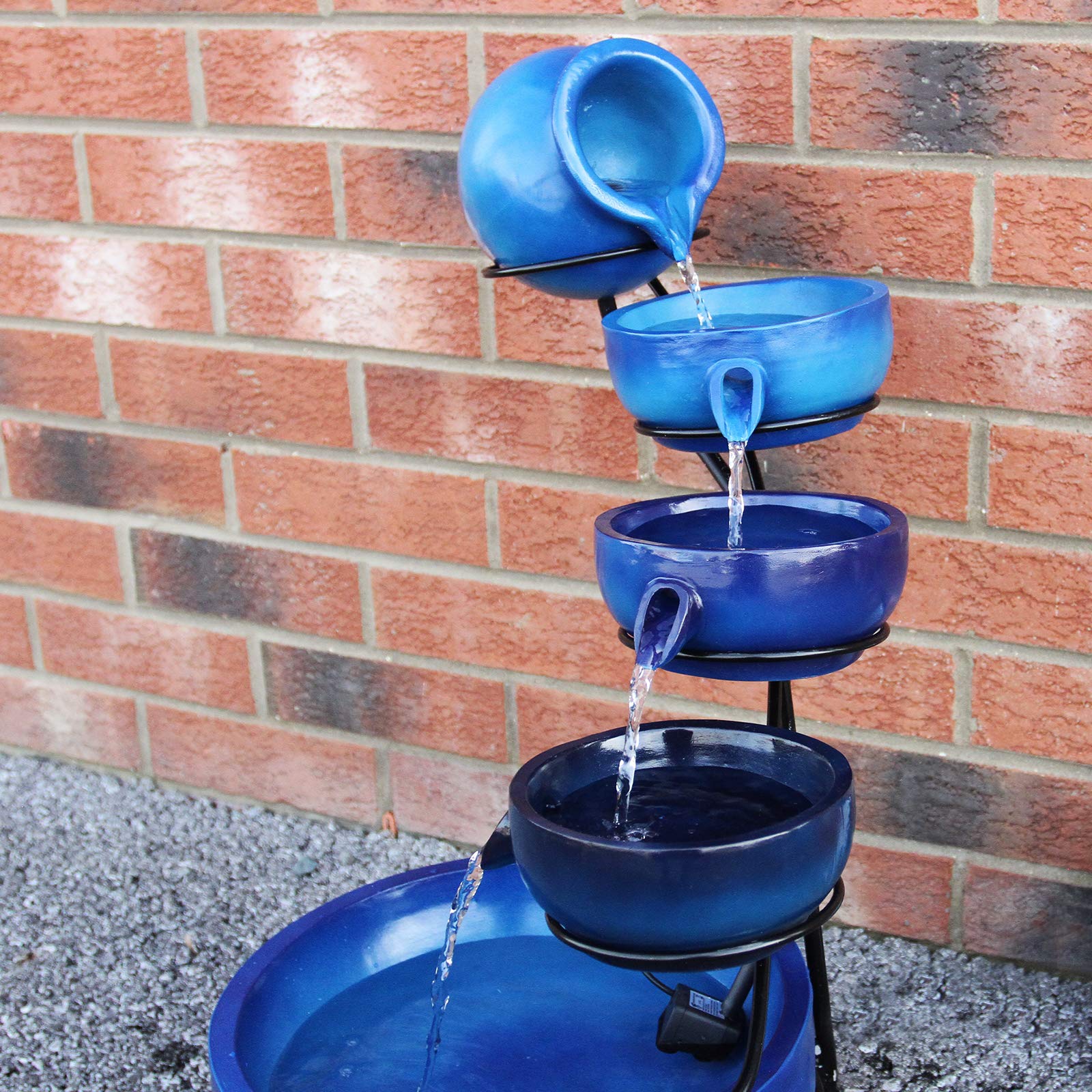 Fontaine de jardin alimentée Énergie Solaire Ornement de jardin Extérieur Décor Patio Résine Bleu Sphère autoportante à 4 Niveaux de Bols Renversants Jeu d'eau