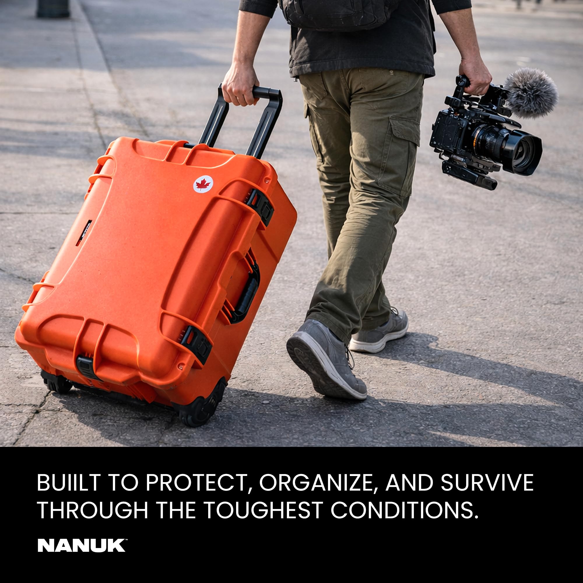Nanuk 960 - Custodia rigida impermeabile con ruote e schiuma regolabile, colore: Nero