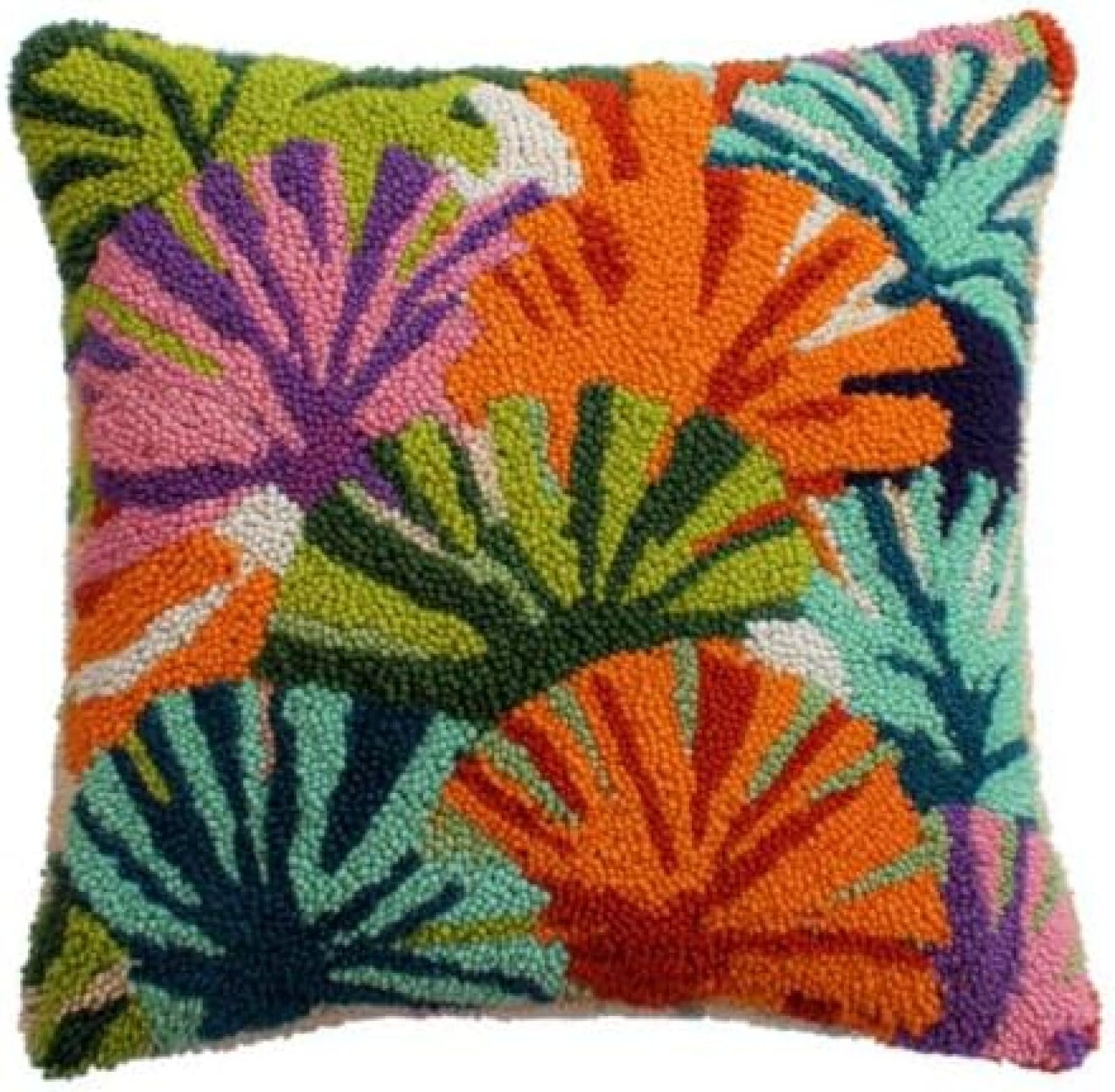 kitphoenix DIY Latch Hook Cushion Cover Kit for Adults,Cabbage Palmetto,Embroidery Crochet Craft Kit with Pre-Cut Yarn,Printed Canvas and Hook,43x43 cm