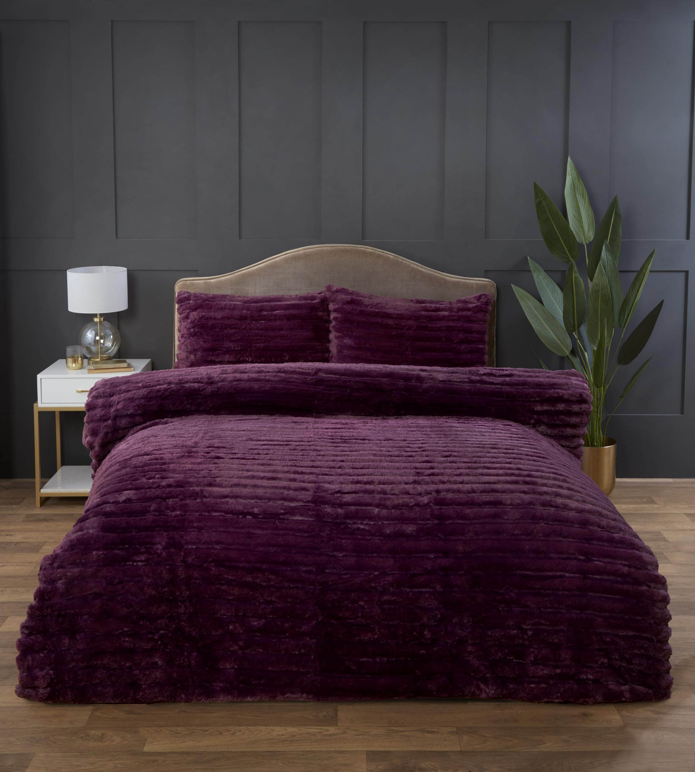 Rapport Home Chunky Ribbed Fur Polyester  Fur Duvet Set Single Burgundy from B&Q