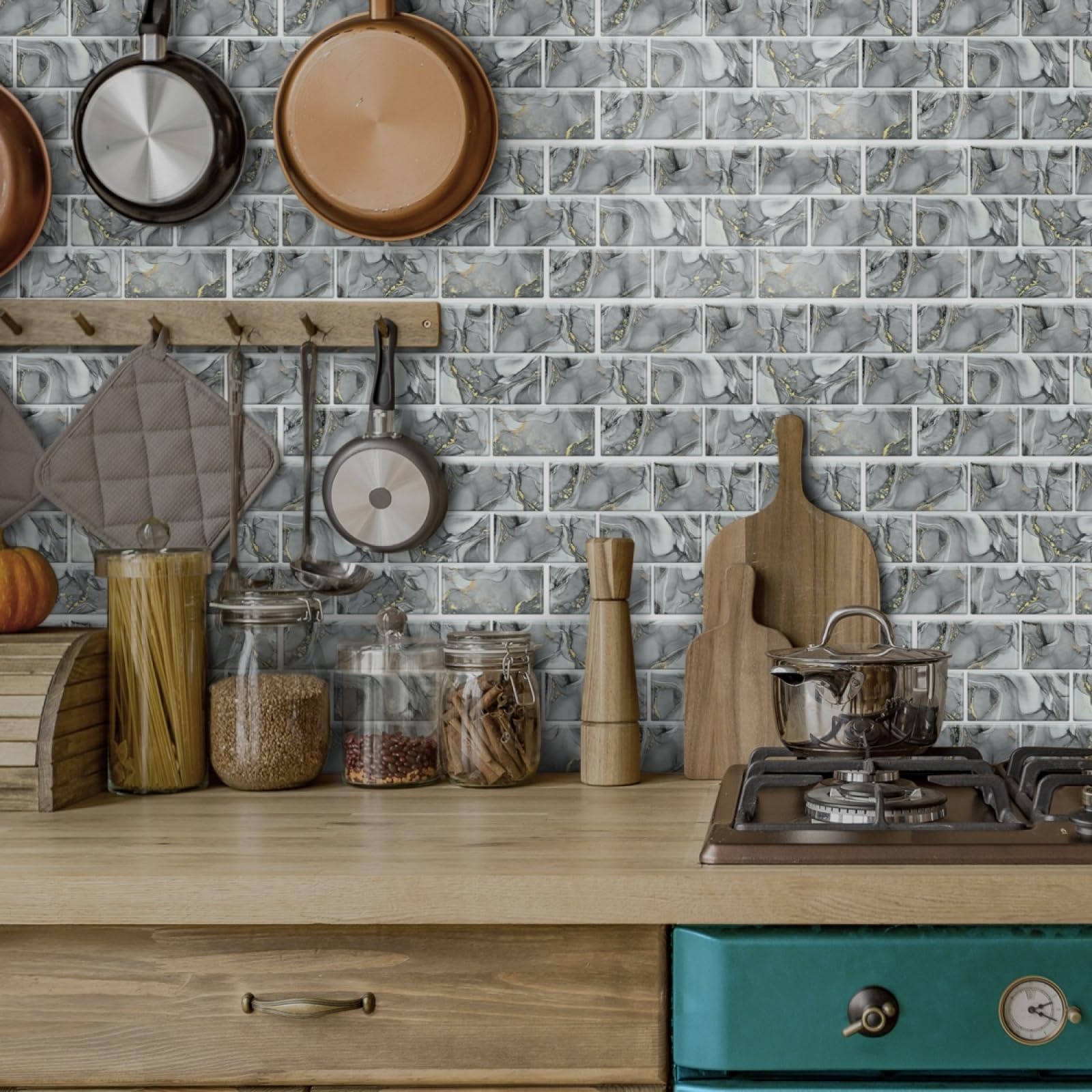 Adesivi per Piastrelle Effetto Marmo Grigio Oro per Cucina, in PVC, autoadesivi, Resistenti, per pareti e Pavimenti del Bagno, antiolio, Rimovibili, 15x30 cm/24 Pezzi