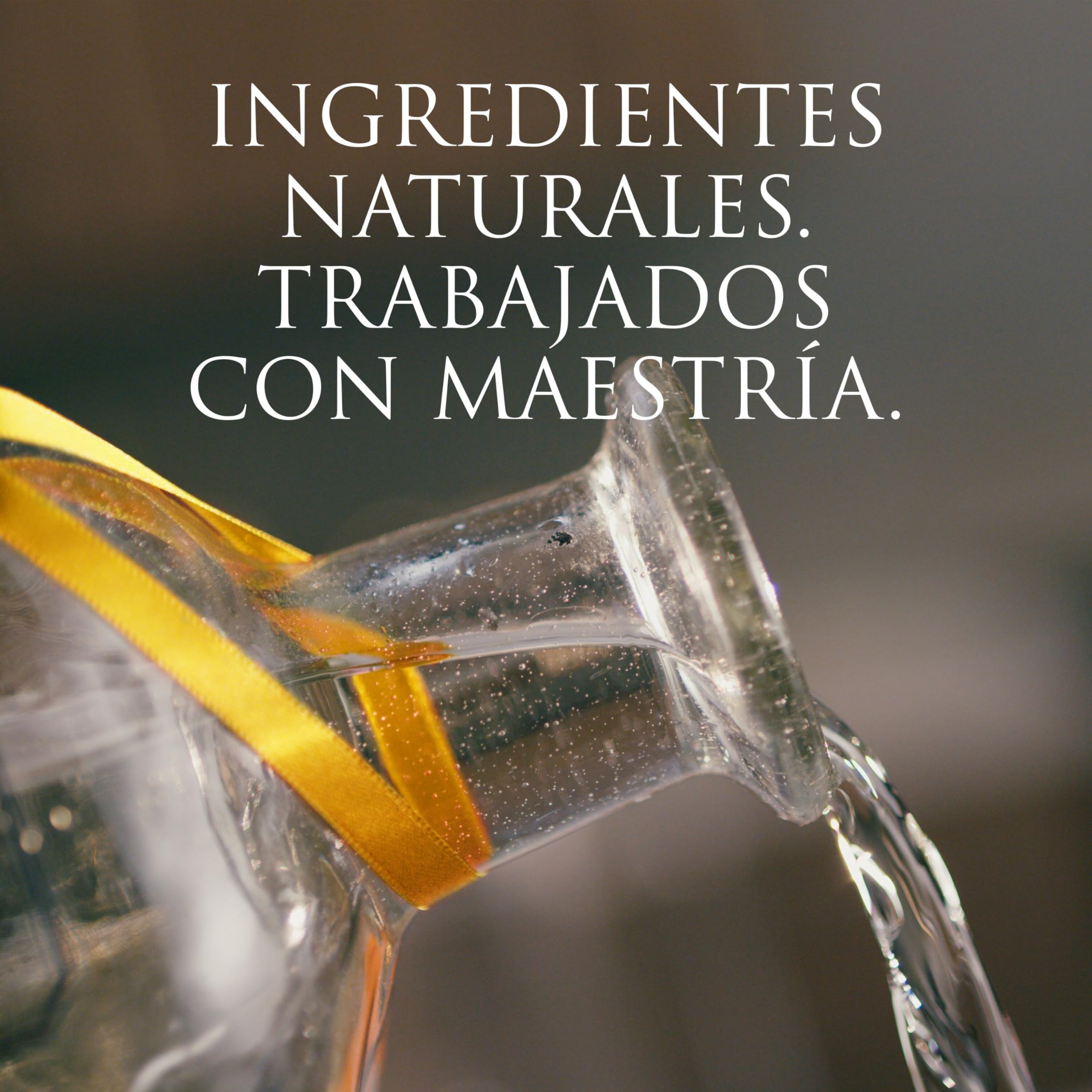 PATRÓN Añejo Premium Tequila, 40% vol., 70 cl / 700 ml, Tequila 100% de agave, elaborado artesanalmente en México, en pequeñas cantidades, con el mejor agave Azul Weber, añejado en barricas de roble