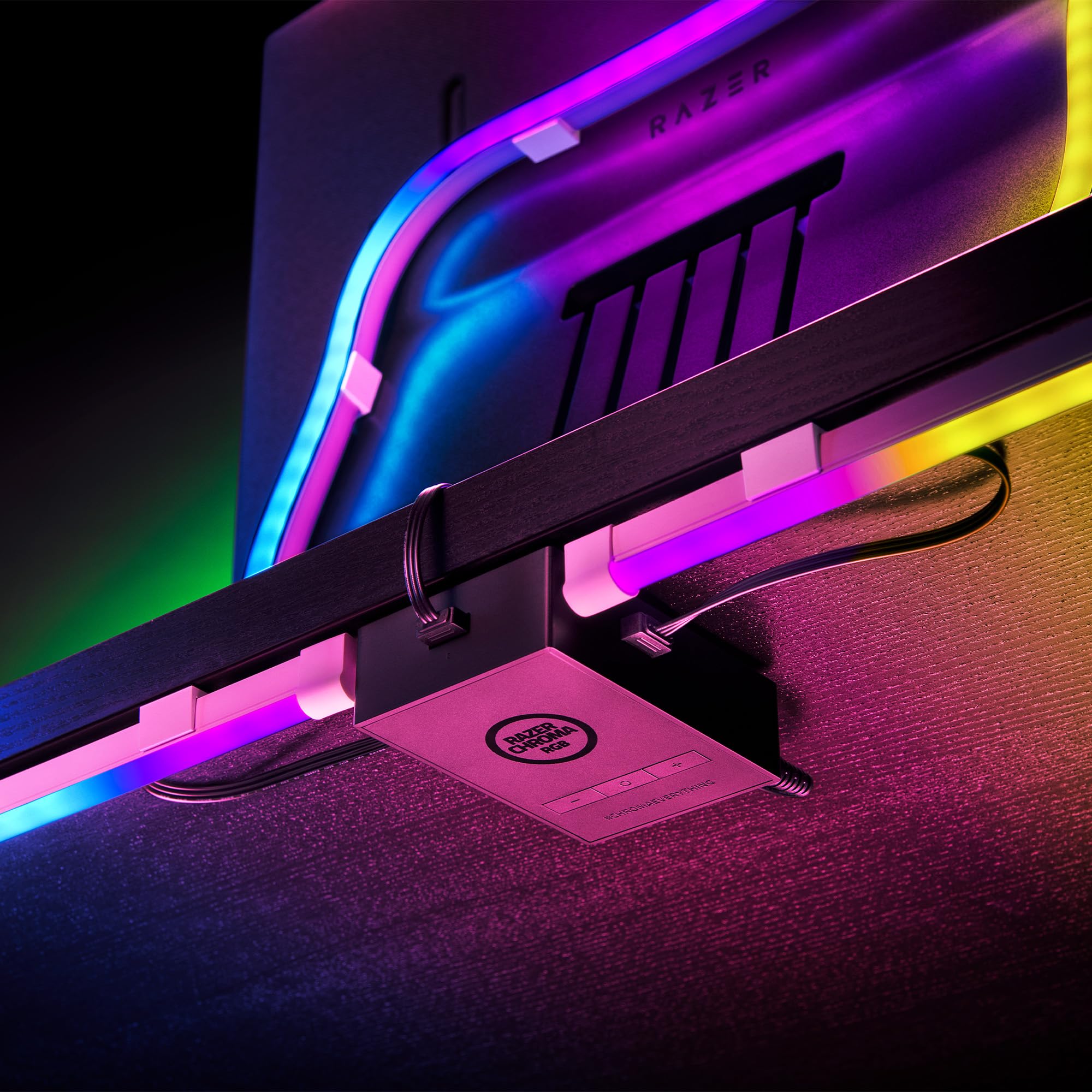 Razer Chroma Light Strip Erweiterungsset - Adressierbare RGB-Leuchtstreifen für eine noch individuellere Beleuchtung (1x 100cm + 2x 50cm lange LED-Beleuchtungsstreifen)