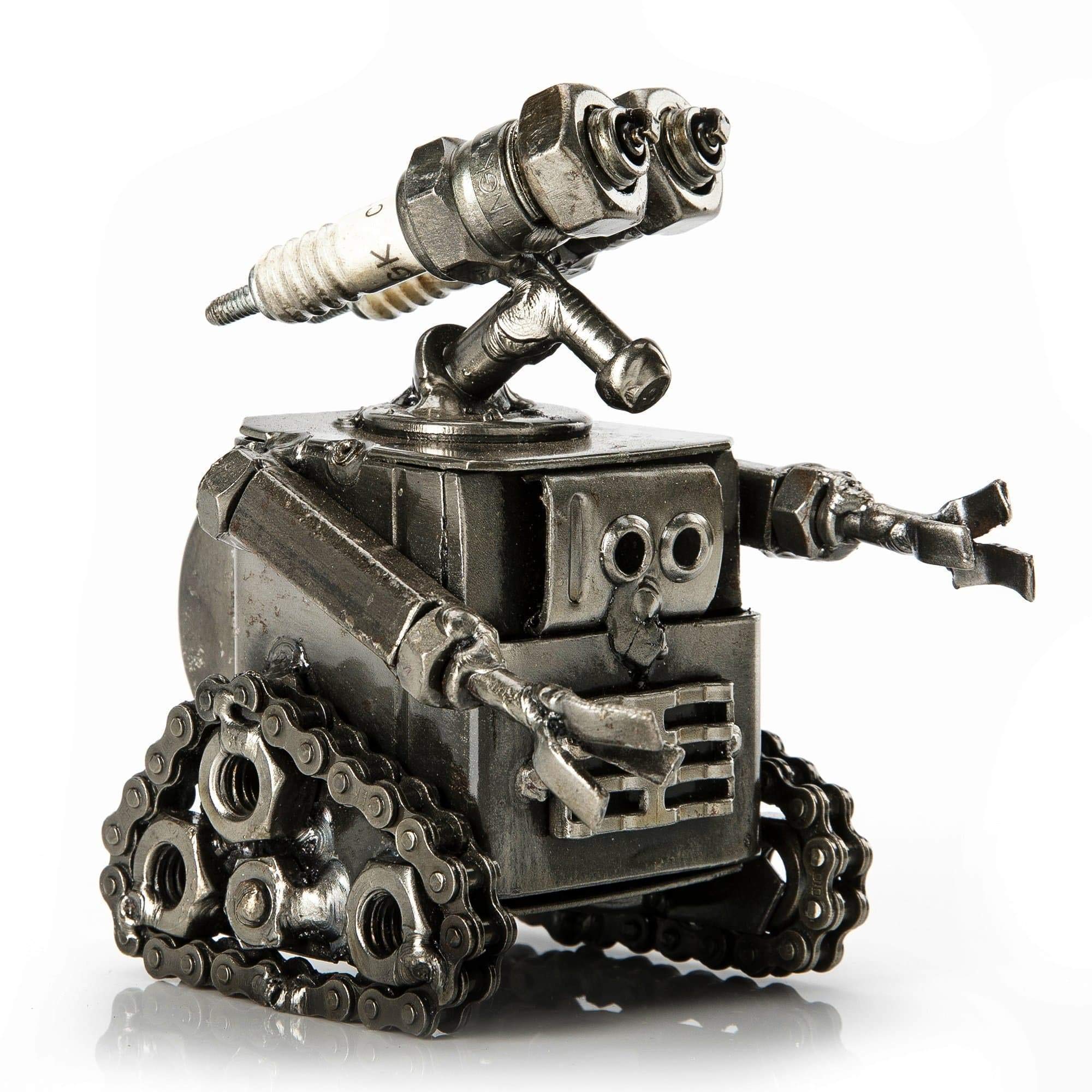 Amazon.com: KALIFANO Wall-E and Eve Recycled Metal Art Figurines