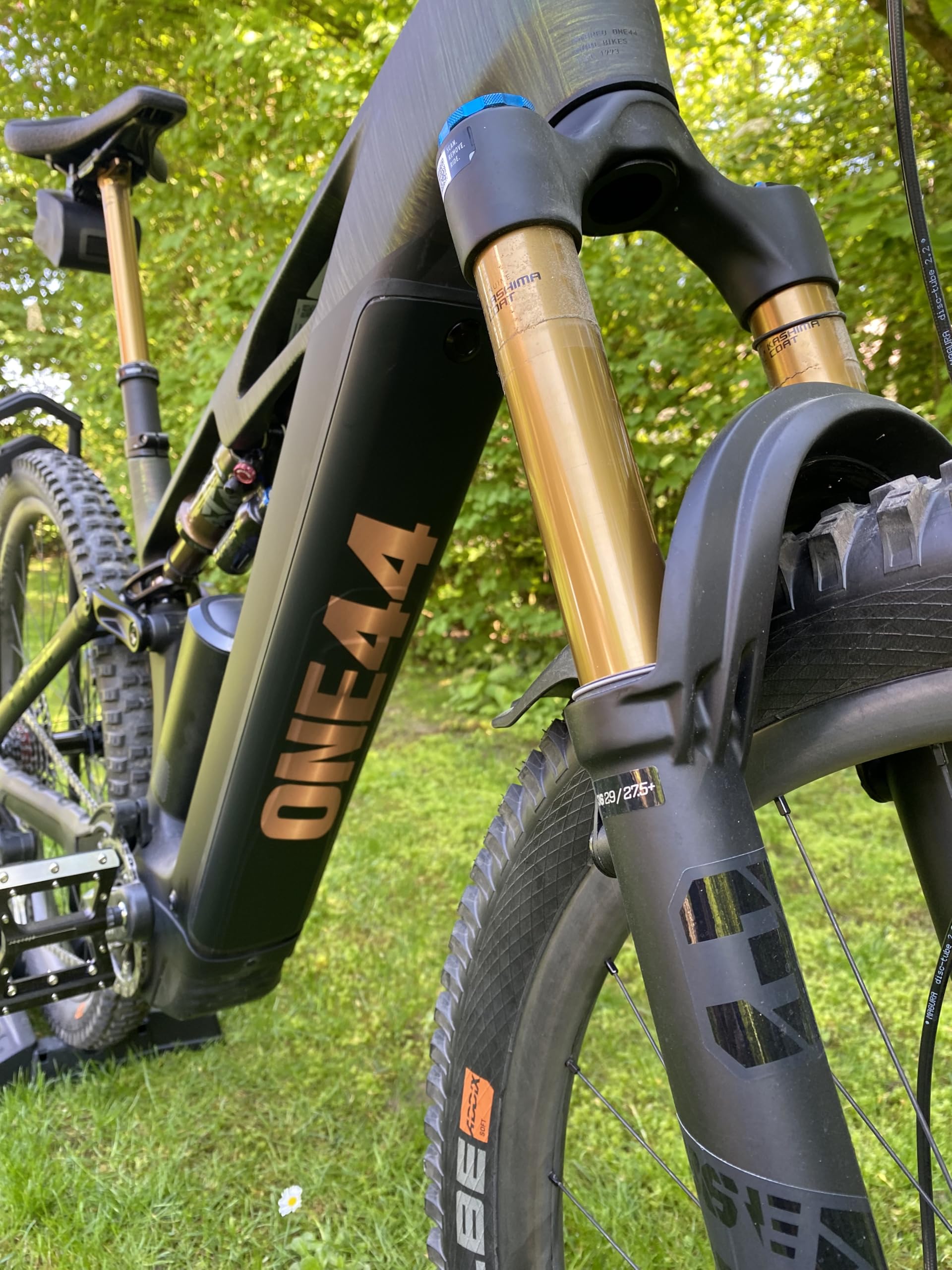 Pellicola Protettiva di Design Riflettente per e-Bike copribatteria e Tubo Inferiore per Tutti i Modelli di e-Bike, Protezione Telaio eBike, Adesivi per Biciclette, Adesivi per
