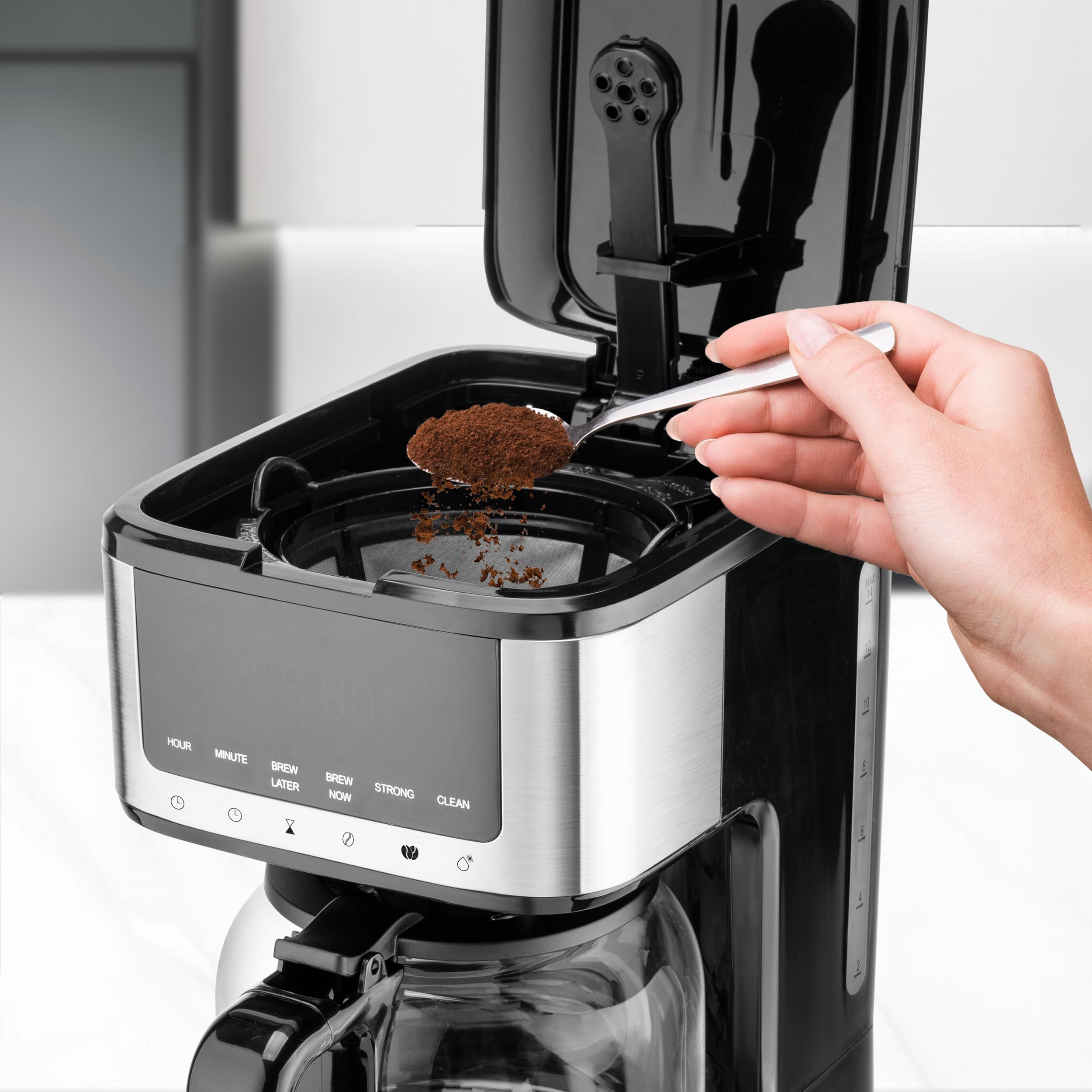 Ufesa Cafetière à Filtre Ariccia Programmable 900W, 14 Tasses, 1,8L, Écran Tactile, Acier Inoxydable, Filtre en Nylon Amovible, Carafe en Verre Haute Température, Compatible Lave-vaisselle, Antigoutte