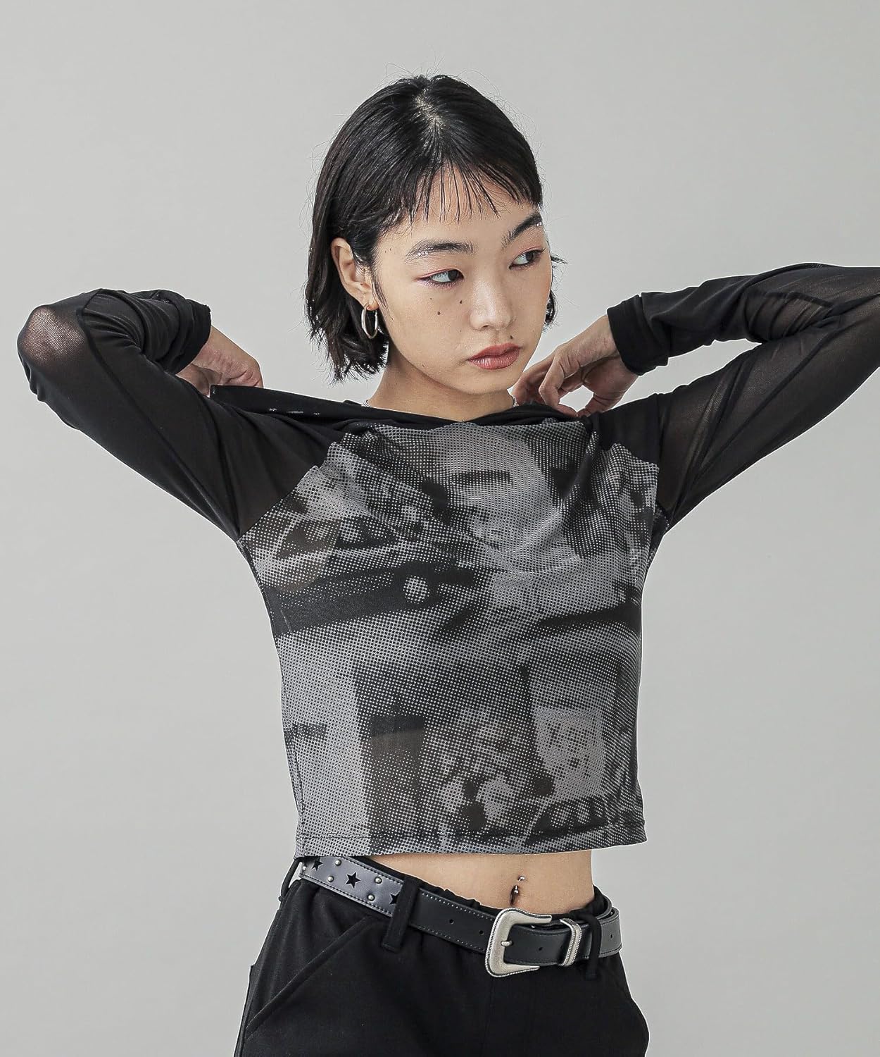 [エックスガール] カジュアル PHOTOGRAPHY COMPACT MESH HOODIE レディース