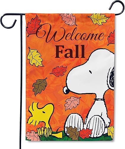Flagology. com Falling Leaves Welcome Snoopy & Woodstock - Bandera de jardín de 12.5 x 18 pulgadas, bandera para exteriores, tela exclusiva de