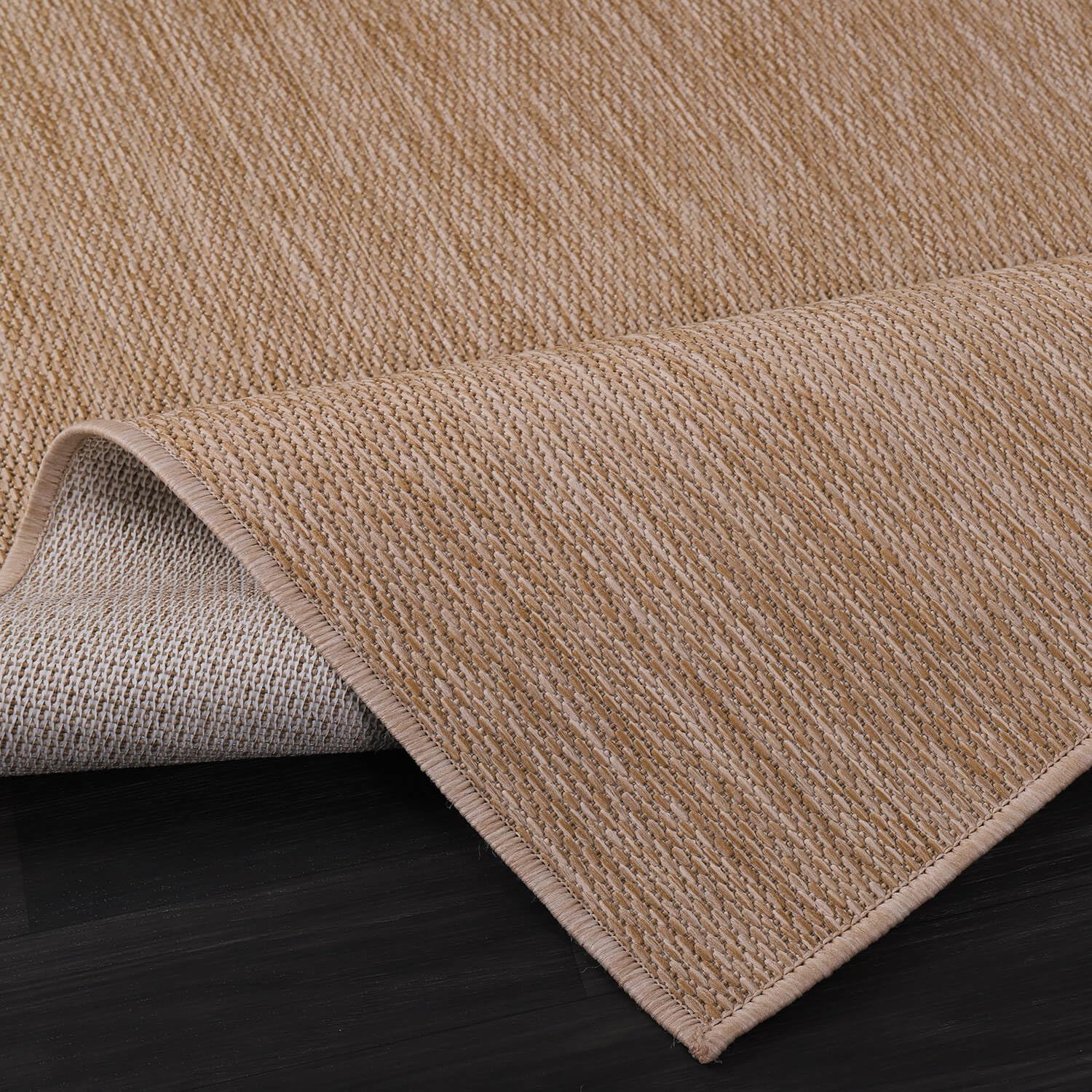 Beige 6' x 9' Synthetic Indoor/Outdoor Washable Rug