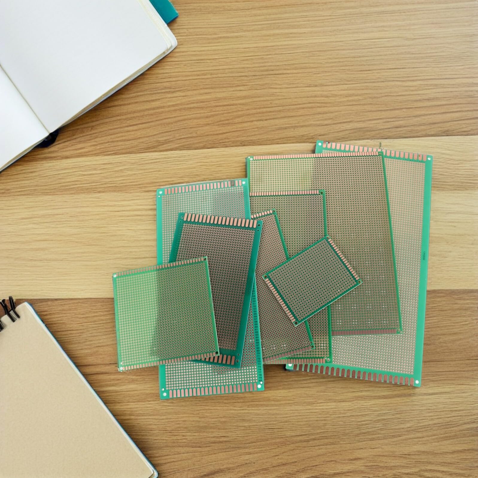 DOITOOL Kit de Placa de Circuito Impreso PCB Sola Cara 8 Piezas de Fibra de Vidrio Perforada para Prototipos y Proyectos DIY de Electrónica