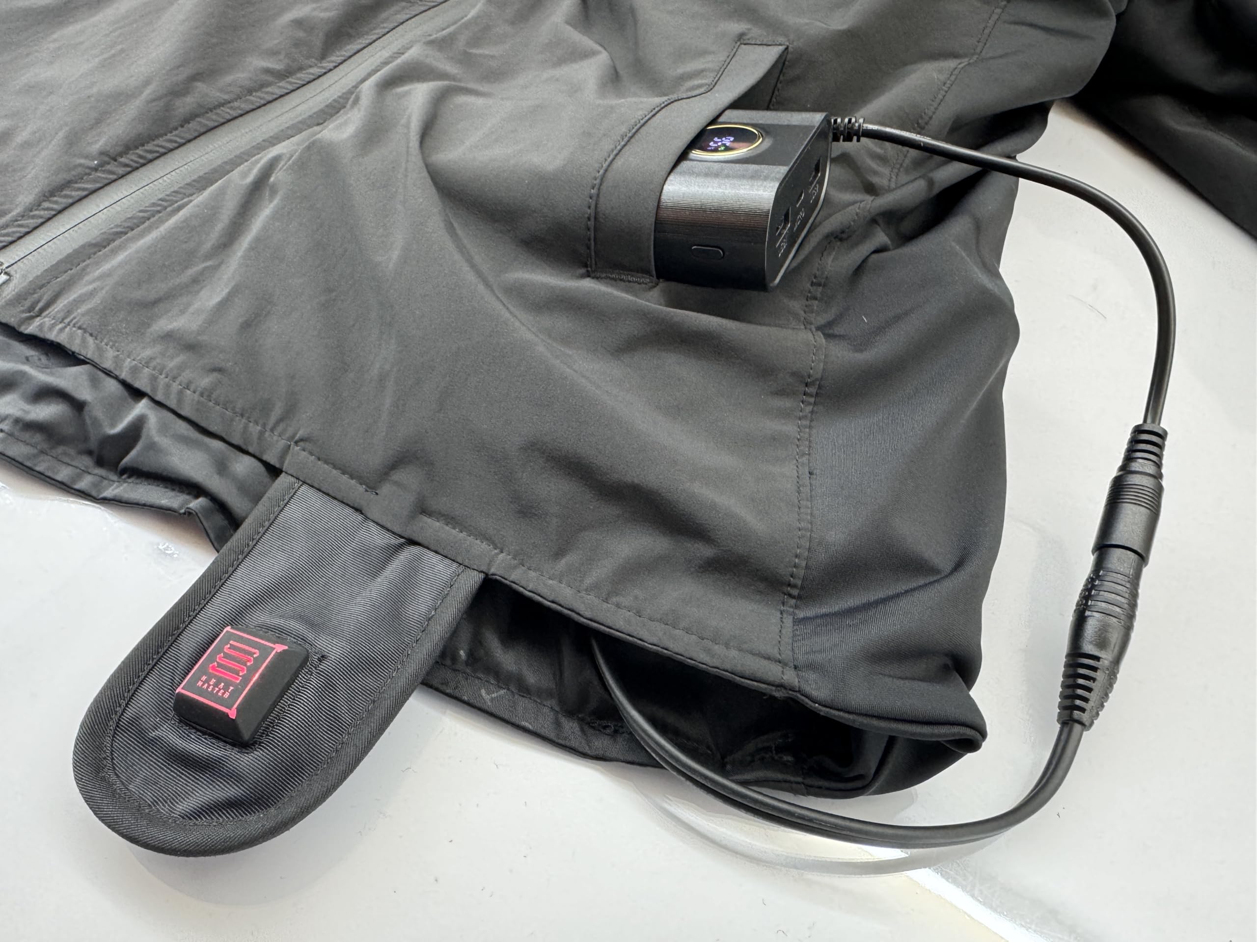 Amazon.co.jp: ヒートマスター 対応 12V 電熱ベスト 昇圧ケーブル