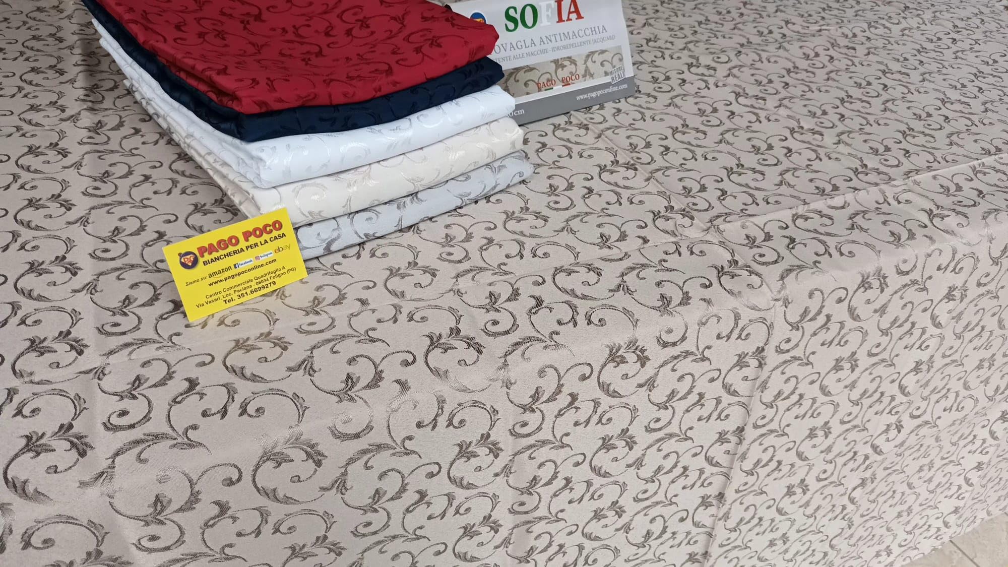 Nappe ou nappe anti-taches unie damassée 100% hydrofuge - Taille 140X450 ... Nouveauté 2022.. (Pigeon)