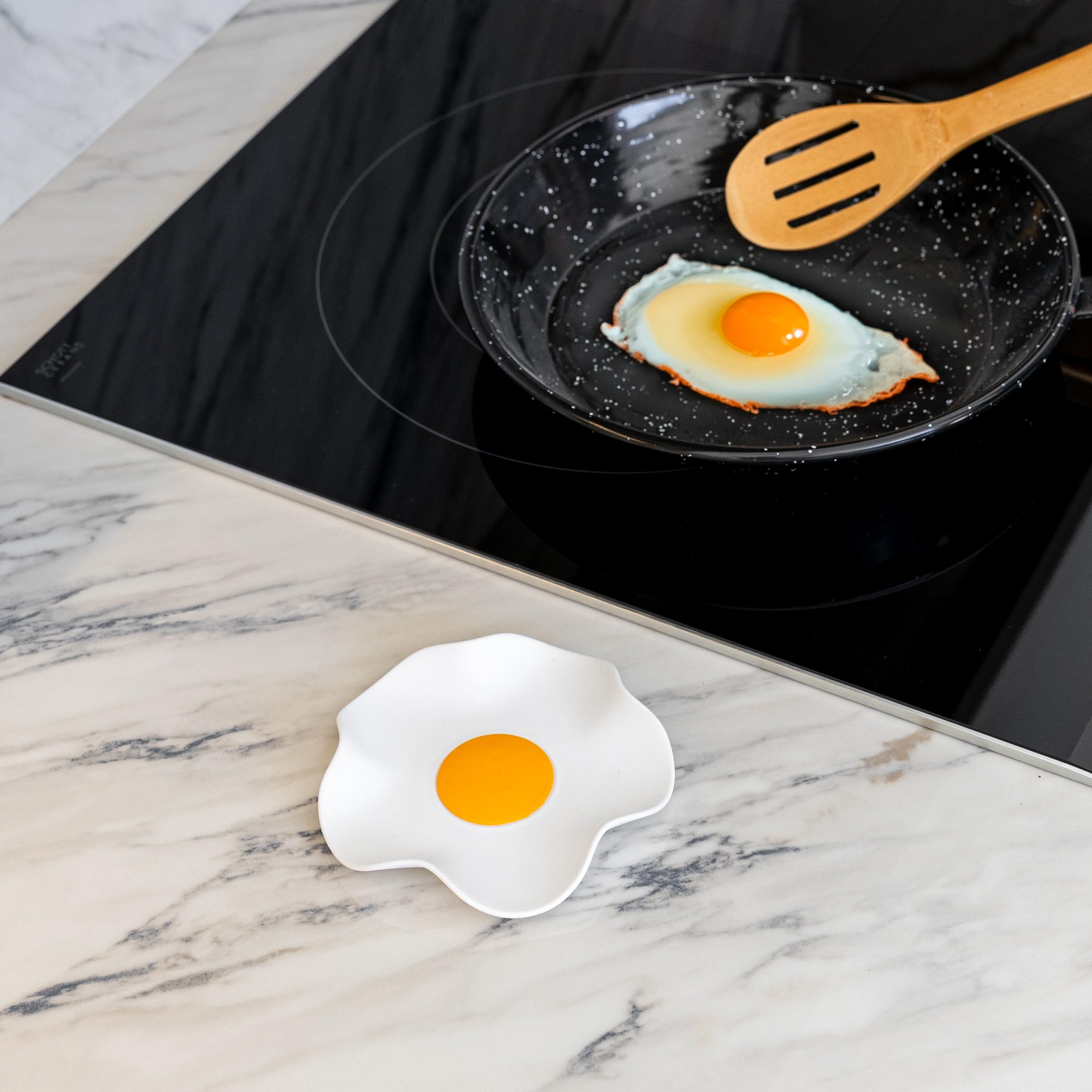 FISURA - Original Spoon Holder Egg Shaped, Silicone Egg Spoon Rest Kitchen, White and Yellow Utensil Rest, 12 x 12 cm - Image 3