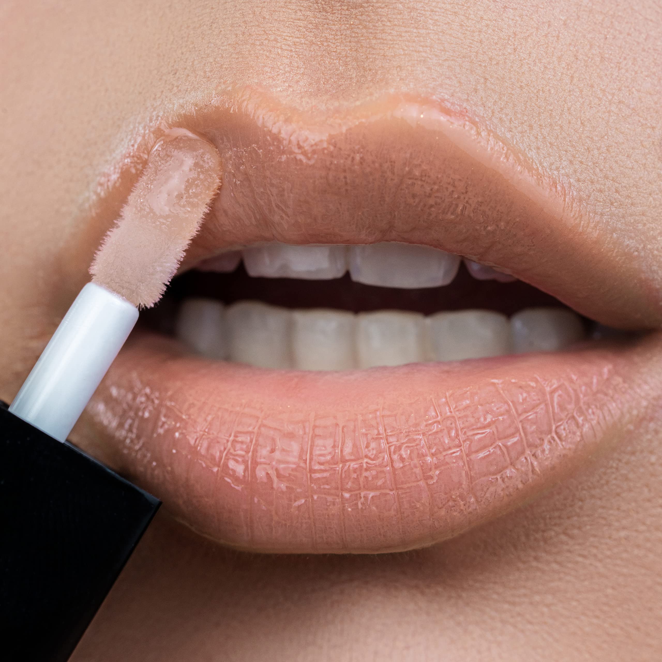 RENEE See Me Shine Lip Gloss - No Show Nude l Long Lasting & Moisturizing Impact l Nourished Finish l Ultra Glossy Feel l Non-Sticky, Hydrating Formula l Infused with Jojoba Oil & Vitamin E l 2.5 ml 3