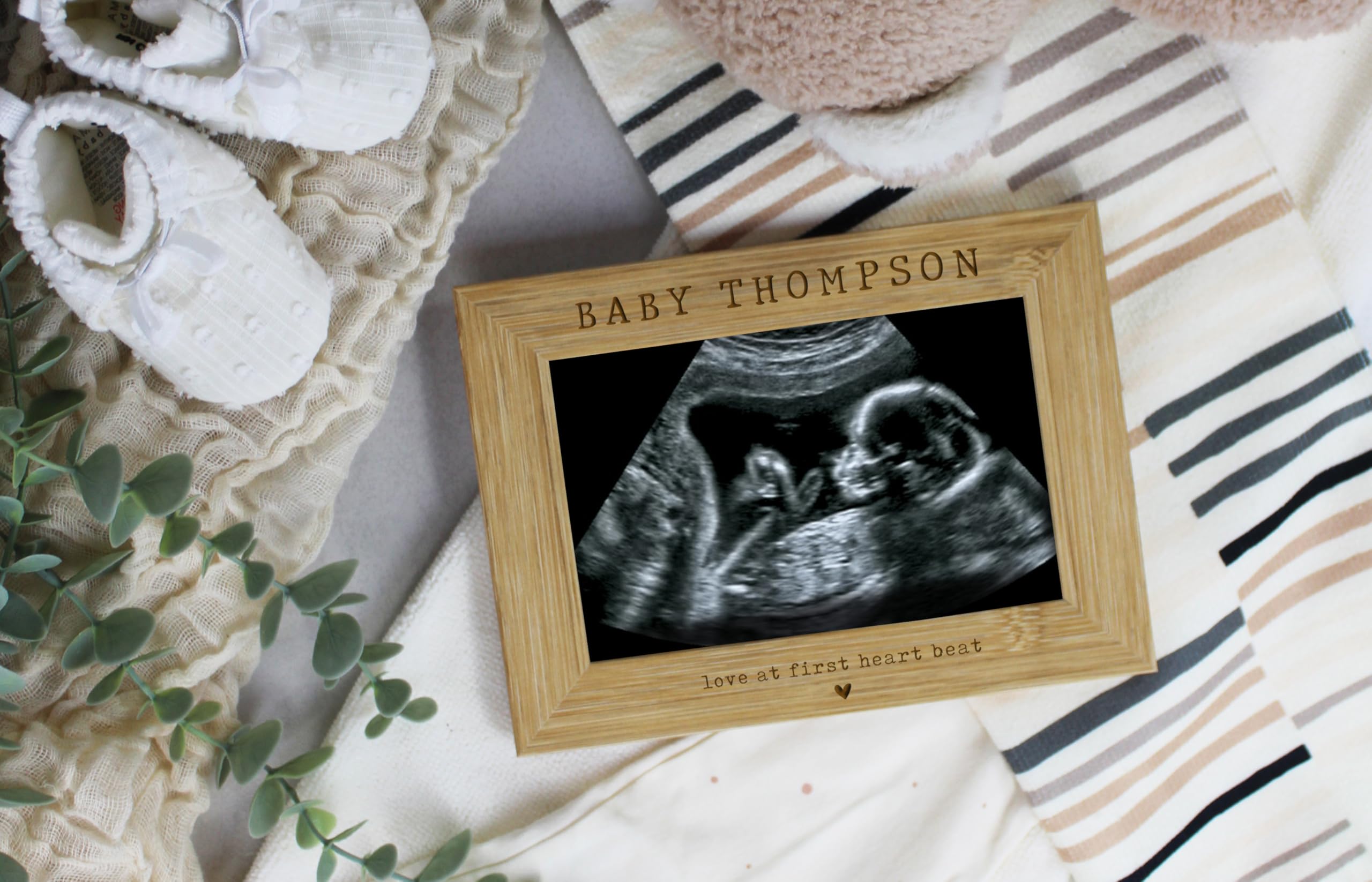 eBuyGB Personalised Baby Scan Photo Frame, Love At First Heart Beat, Engraved Baby Name, New Parent Gift, Pregnancy Announcement Picture Frame, 4" x 6"