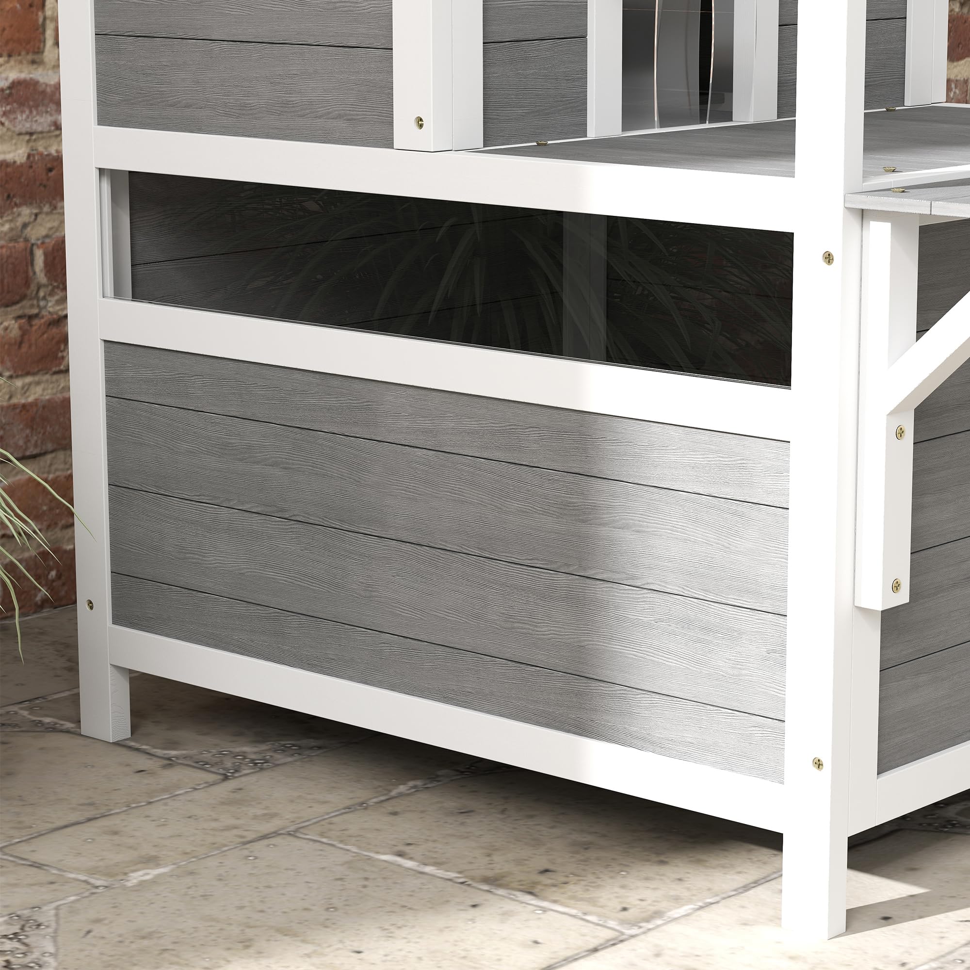 PawHut Casa para Gatos de 2 Niveles de Madera 64x87x76 cm con Techo Asfáltico, Ventana y Puerta con Cortina para Interior y Exterior Gris Claro