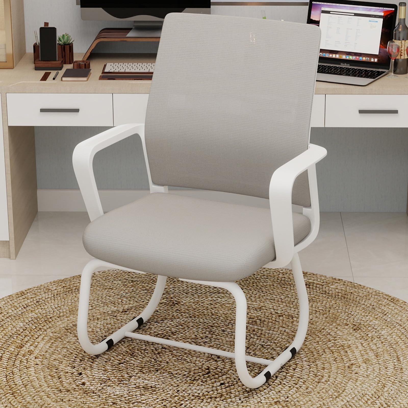 Silla de oficina sin ruedas - Silla voladizo moderna con reposabrazos, respaldo de malla y acolchado suave, silla de conferencias para oficina, oficina y hogar (blanco)