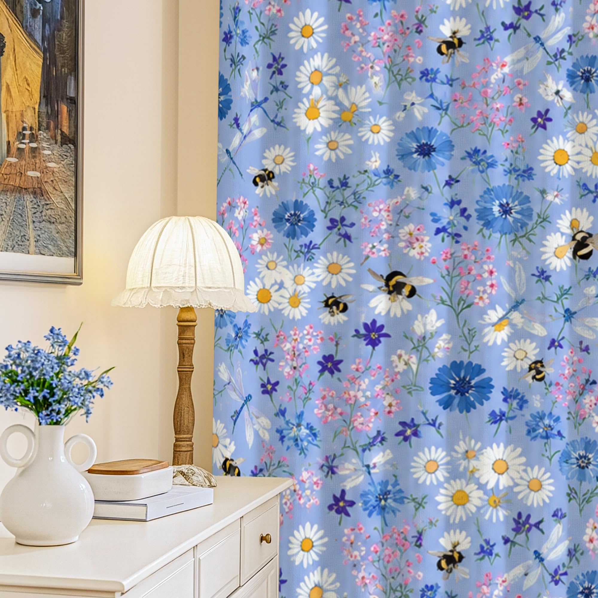 Rideaux occultants thermiques bleu chrysanthème protégeant du froid pour salon