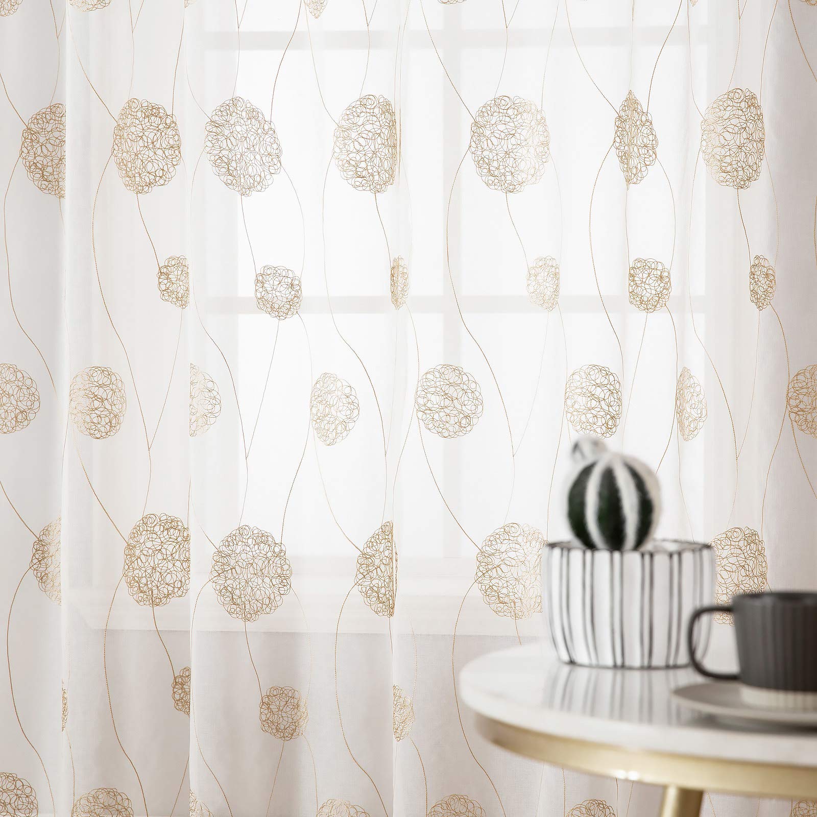 MIULEE Rideau Voilage Blanc à Oeillets avec Or Motif Broderie, Lot de 2 Rideaux Tulle Transparent 140x225cm pour Salon Chambre