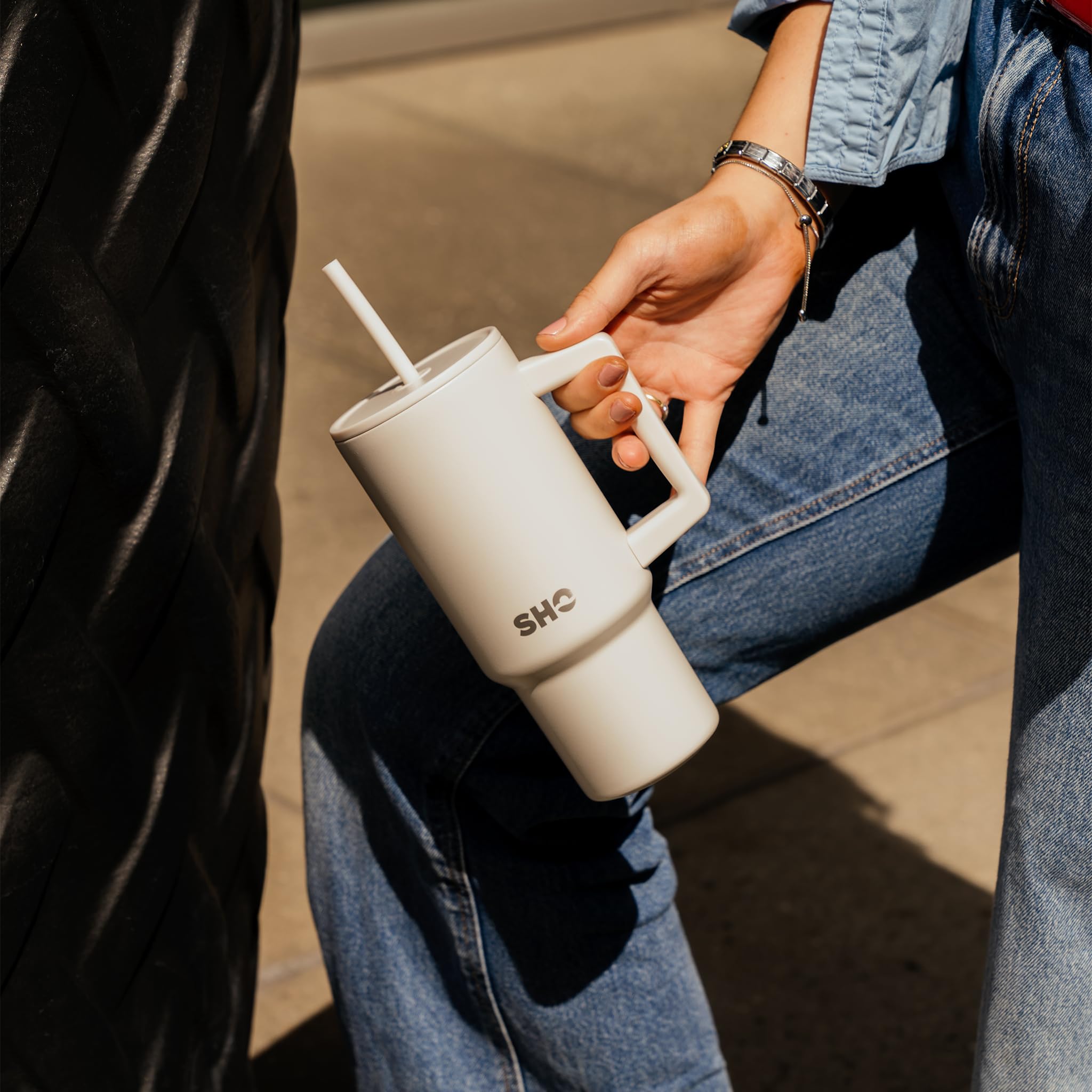 SHO XL Tumbler, Insulated Stainless Steel Reusable Water Bottle Iced Coffee Travel Mug with Handle, Straw Lid & Slider Lid - Image 3