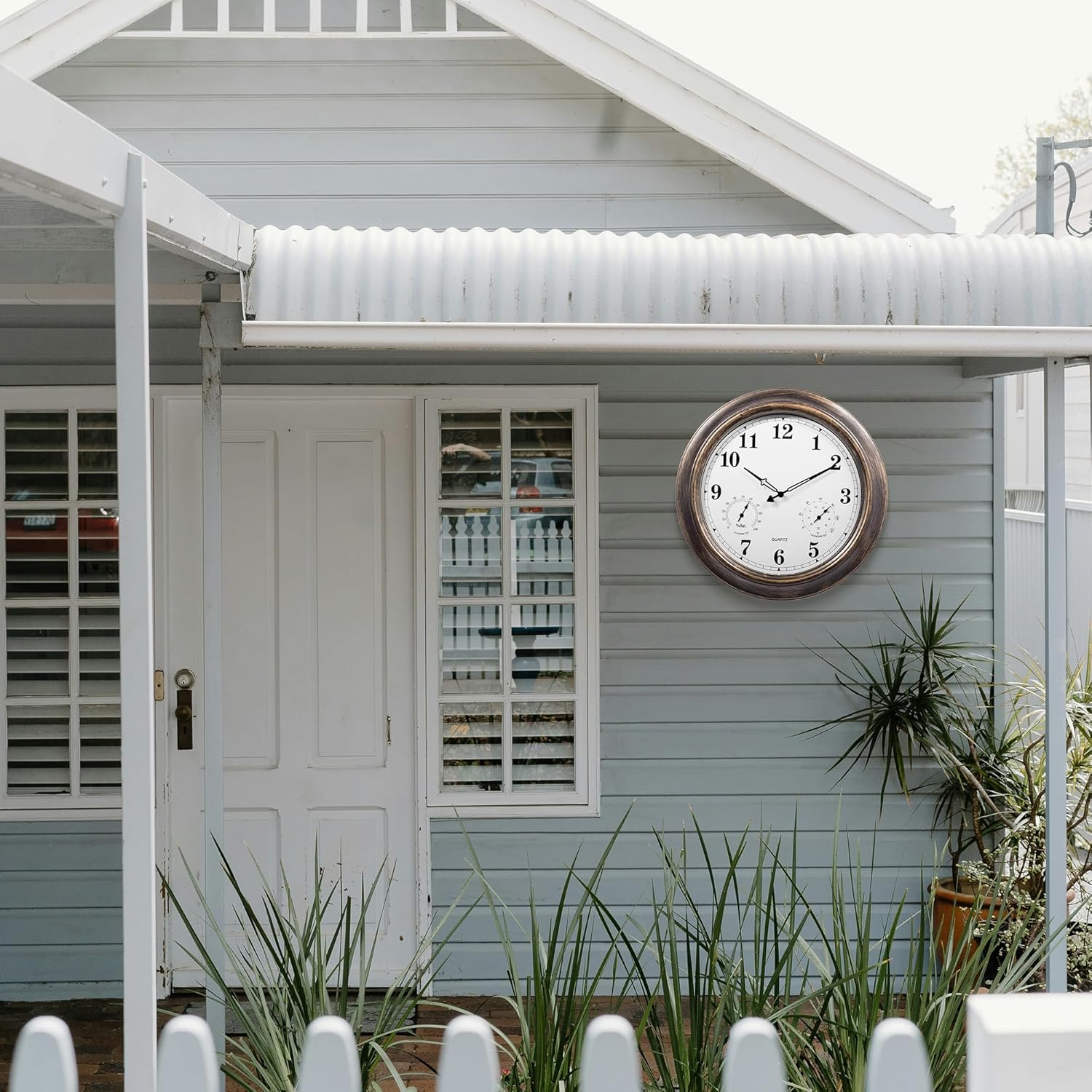 Outdoor Clocks Waterproof, 18 in Large Outdoor Clock for Patio w/Thermometer Hygrometer, Silent Battery Operated Decorative Vintage Wall Clock for Living Room/Bathroom/Pool, Bronze