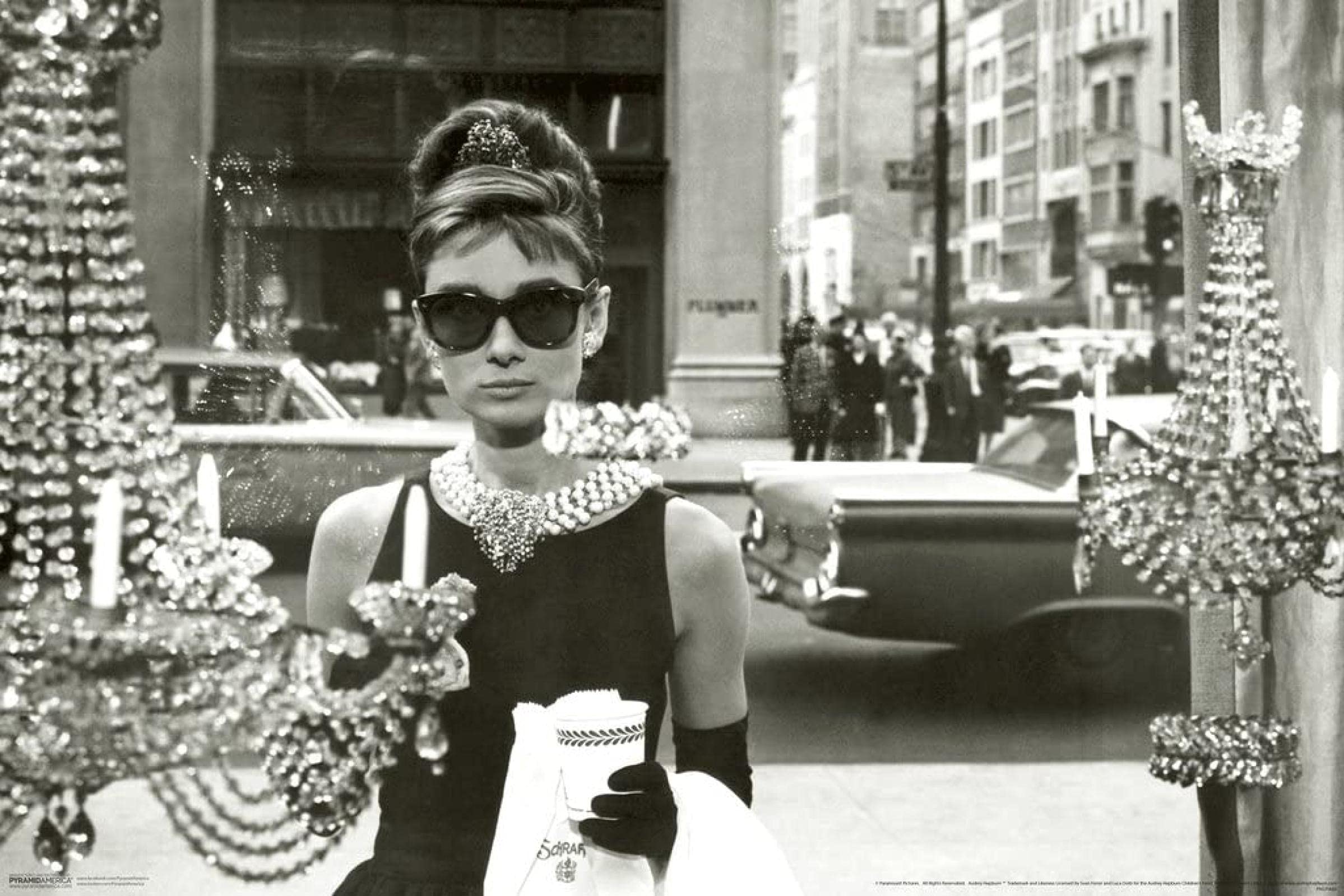 Artwork for Home 19.7x27.6 in(50x70cm) no frame America Audrey Hepburn Window Scene Breakfast At Tiffanys Holly Golightly Comedy Movie Film Cool Wall Decor