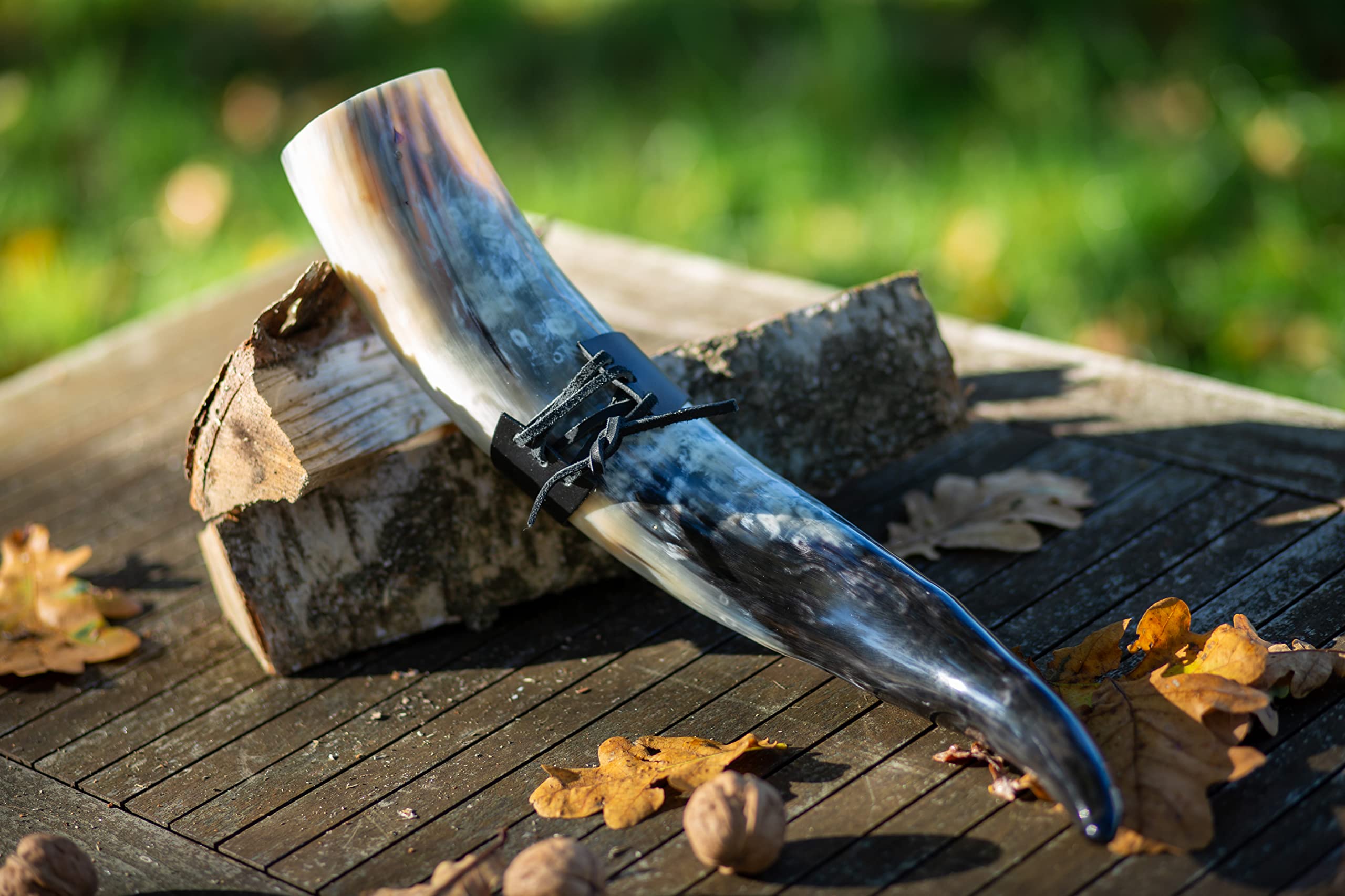 Corne à Boire Viking En Corne Naturelle 600 Ml Avec Support En Cuir - Design Médiéval, Idéal Pour Fêtes, LARP, Mariage