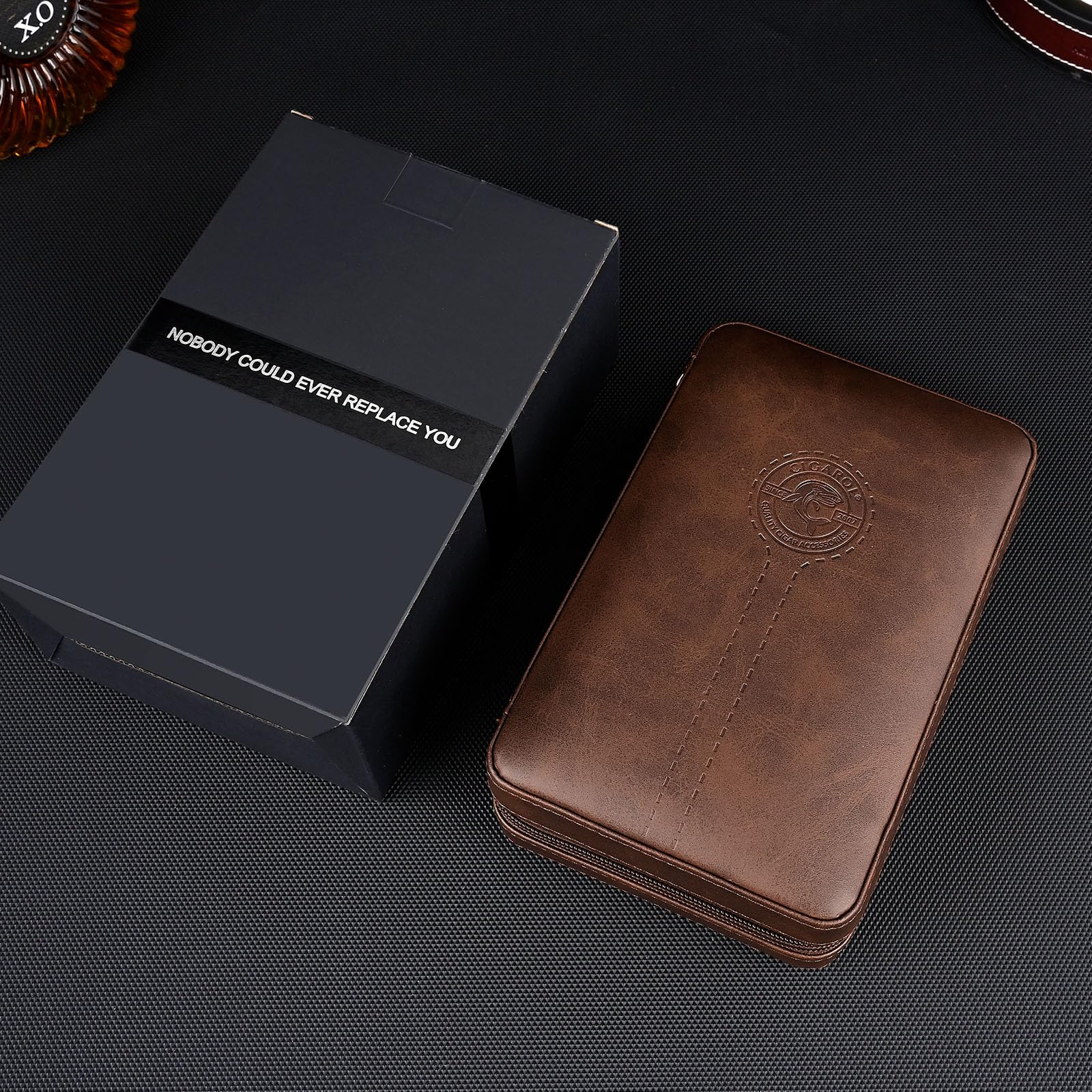 Leather Humidor sigari per 6 sigari con igrometro elettronico e umidificatore (caffè)