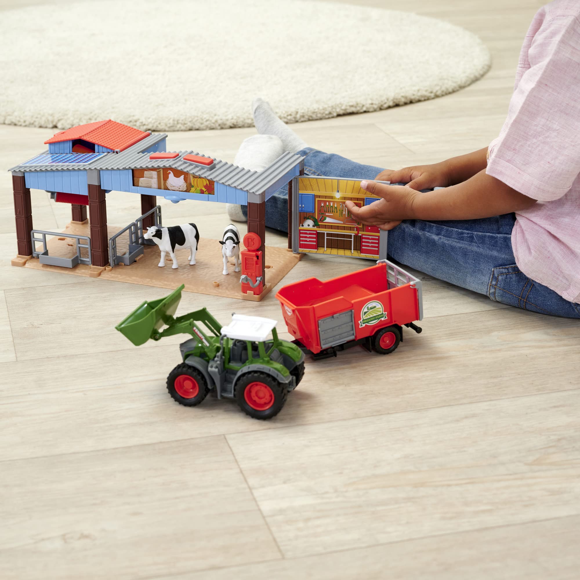 Dickie Toys - Bauernhof Station & Traktor – Bunte Farm Station mit Licht & Sound, Traktor, Anhänger & Kühe, für Kinder ab 3 Jahren, Mehrfarbig