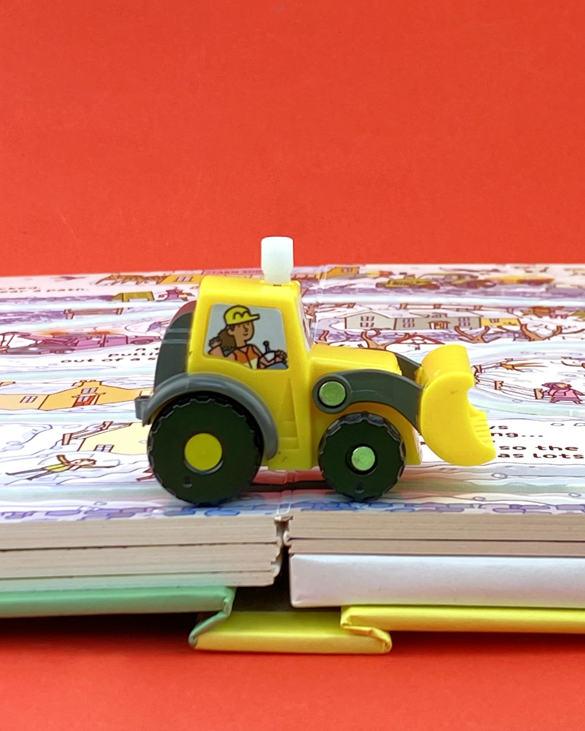 Wind-Up Digger: With 4 Tracks; Includes a Little Yellow Digger Toy