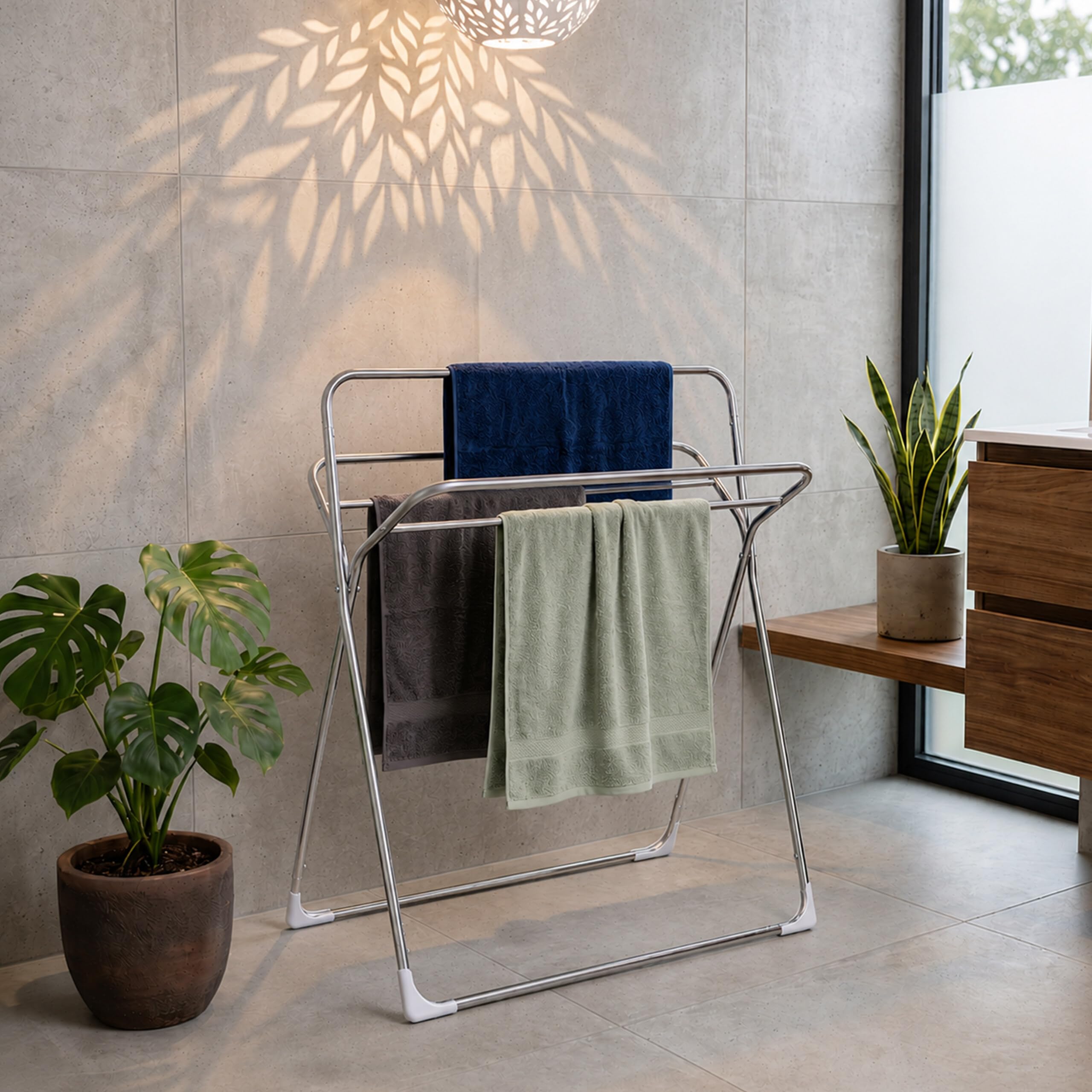 Relaxdays Porte-Serviettes H x L x P : 106,5 x 78,5 x 34,5 cm, Argent | inox brossé, 5 barres, sur pied, salle de bains